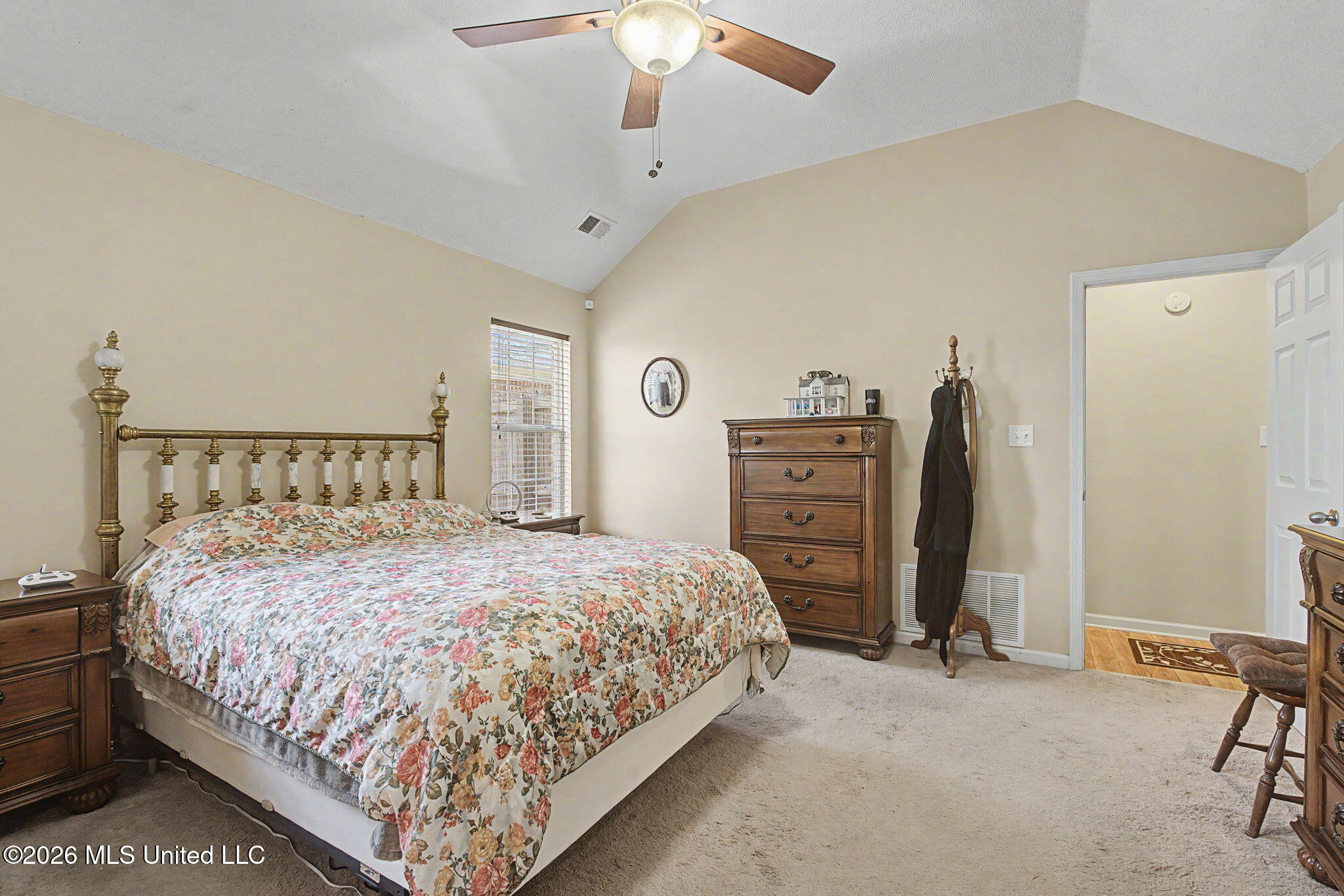 5590 Gilliland Cove Property Photo 17