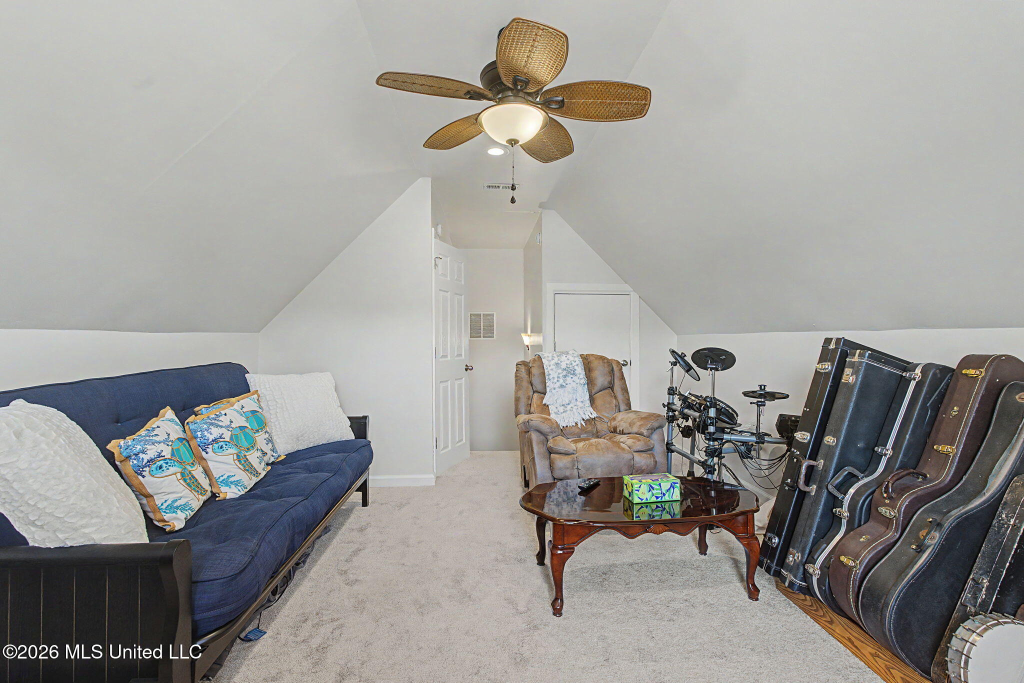 5590 Gilliland Cove Property Photo 25