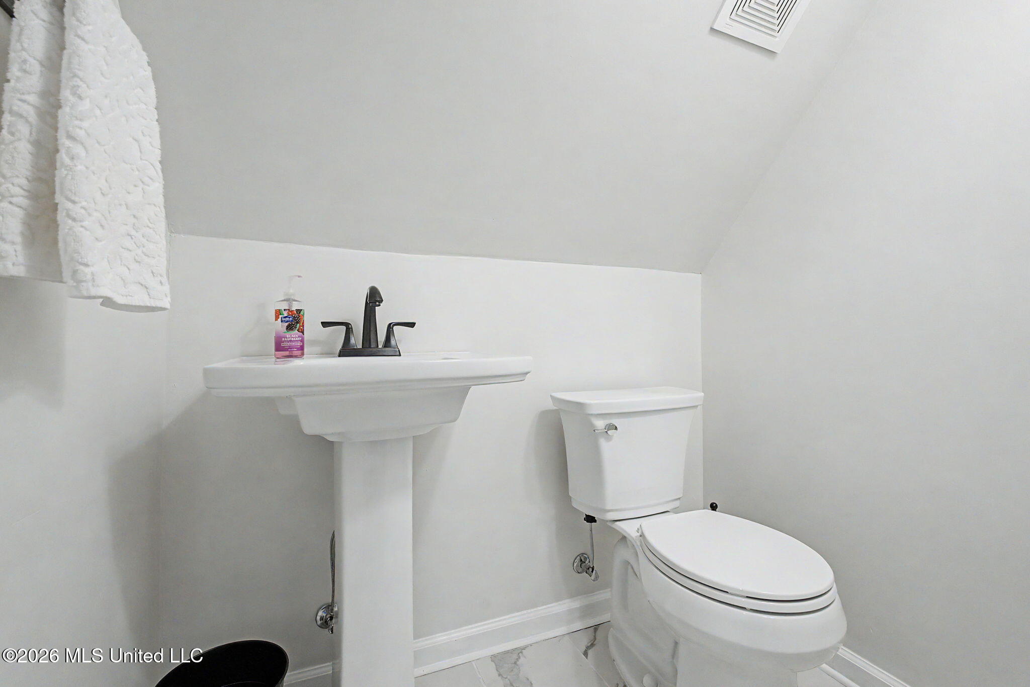 5590 Gilliland Cove Property Photo 26