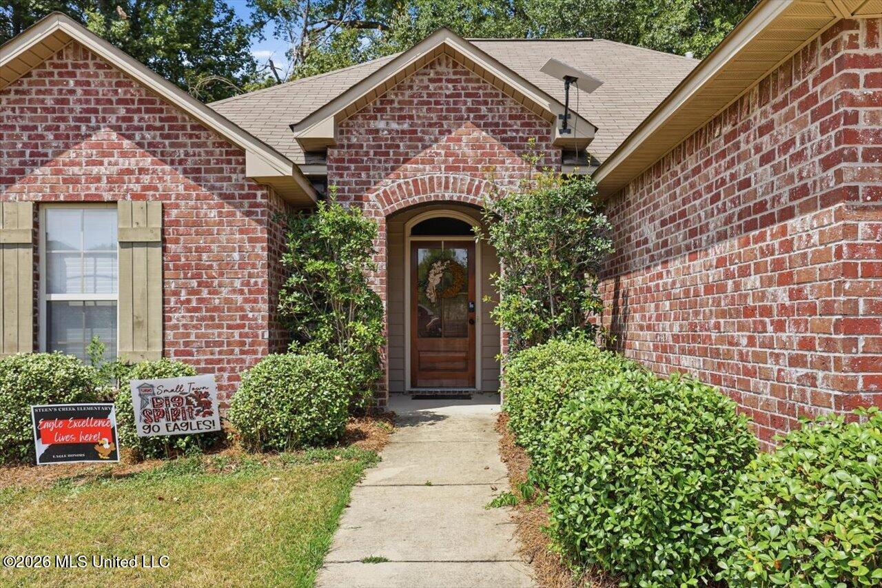 624 Lexington Drive Property Photo 4