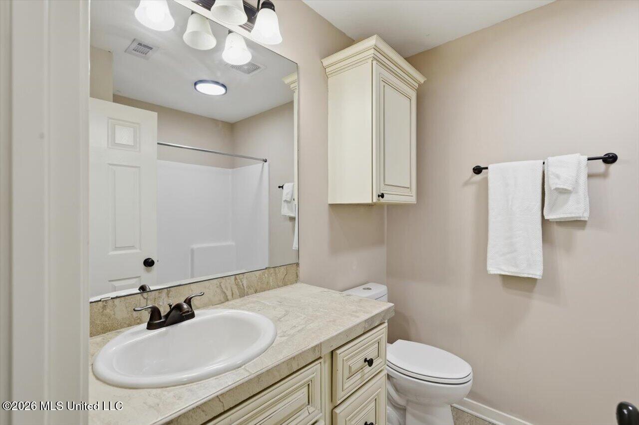 624 Lexington Drive Property Photo 27