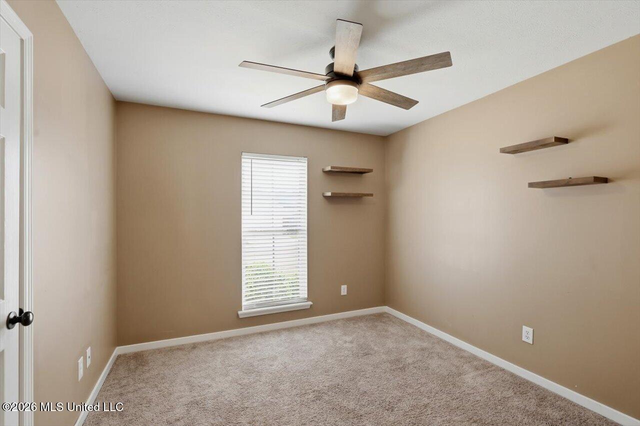 624 Lexington Drive Property Photo 29