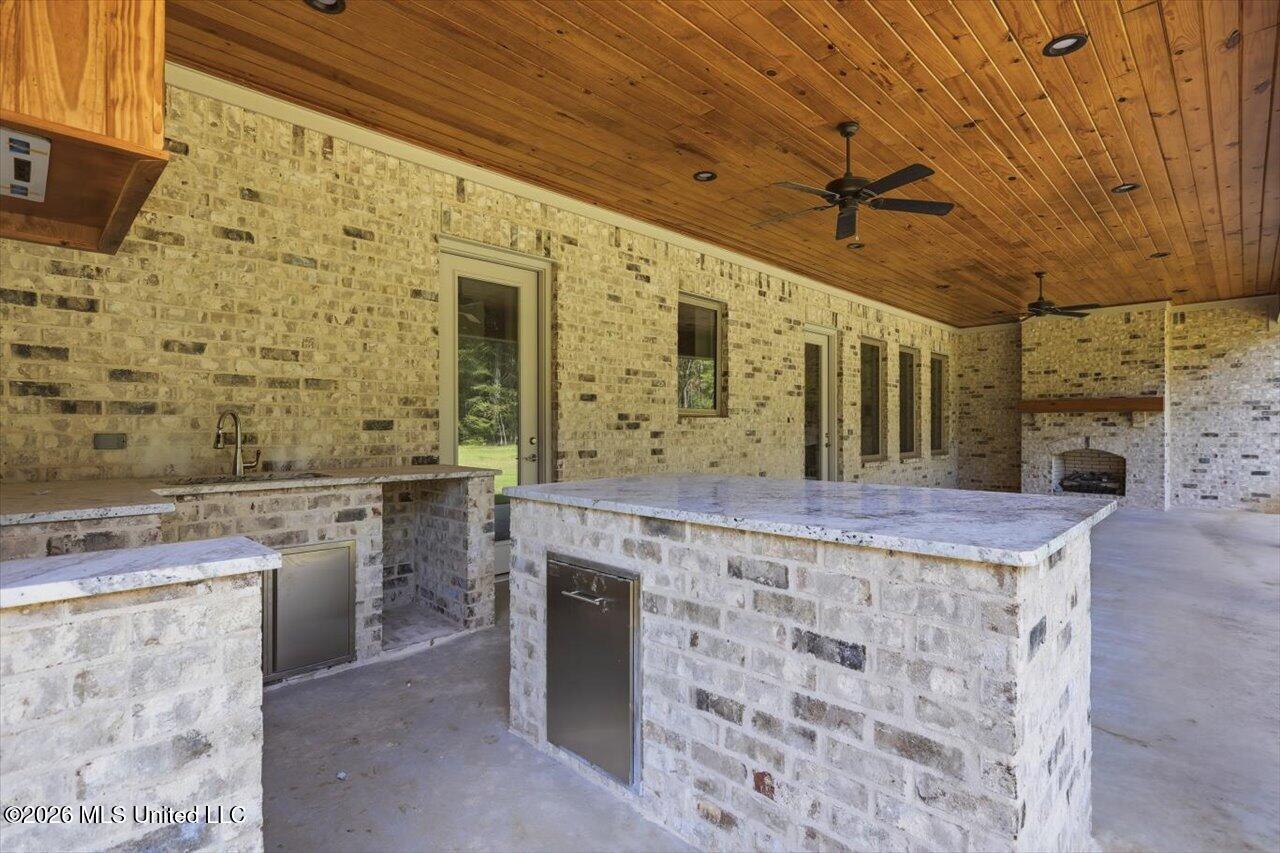 167 Hunter's Cove Property Photo 6