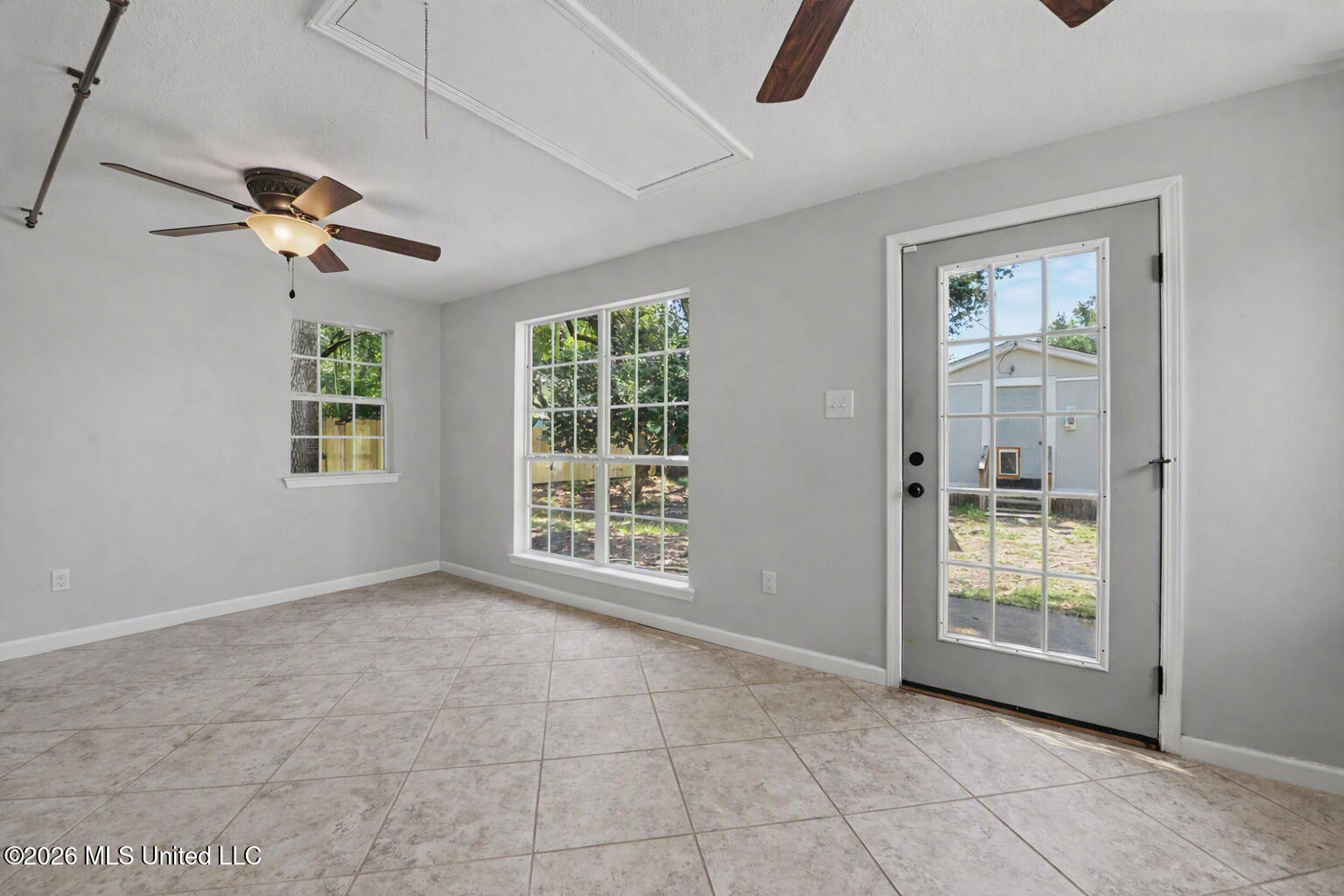 1537 S 10th Street Property Photo 15
