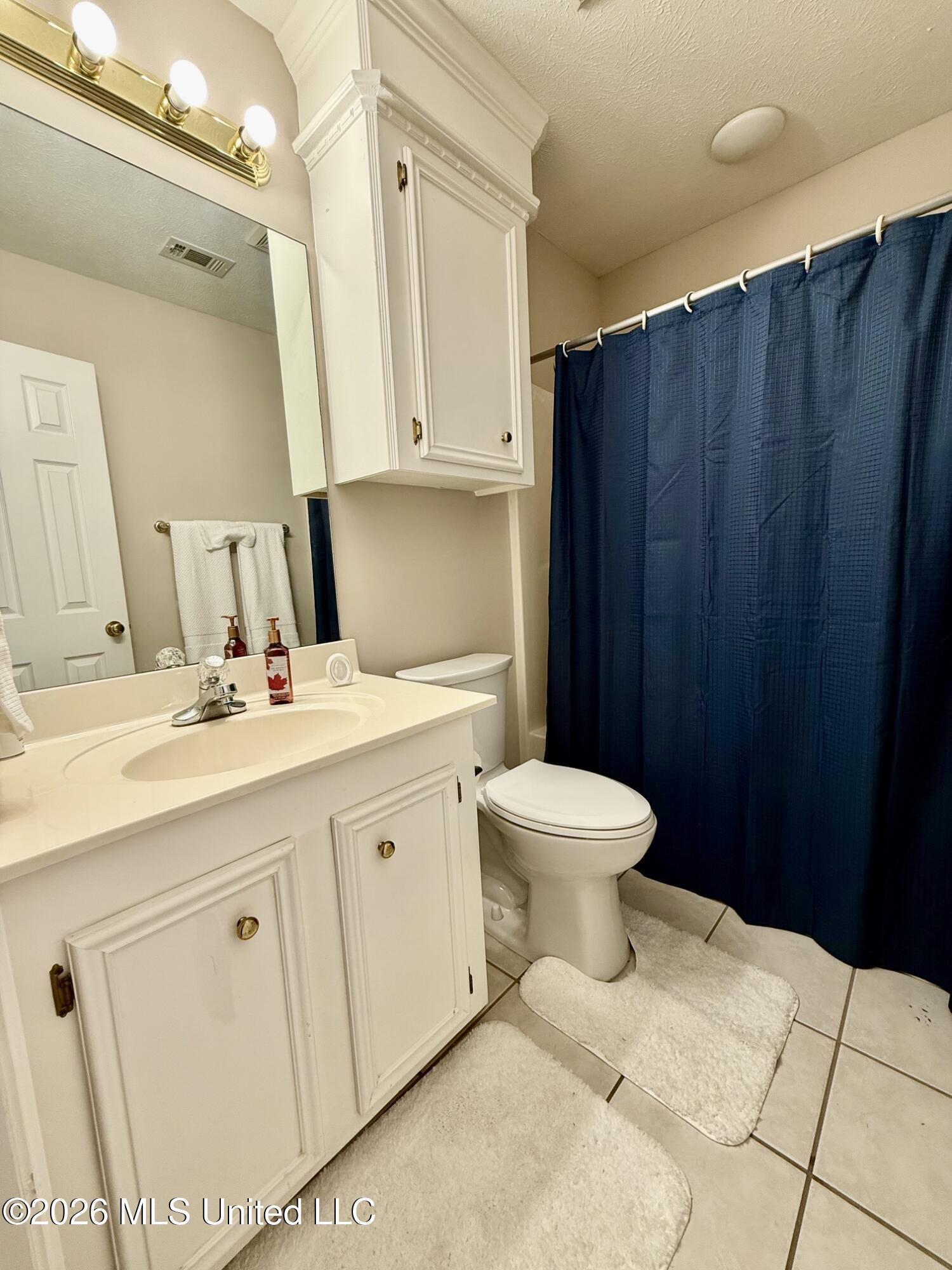 895 Windward Drive Property Photo 15