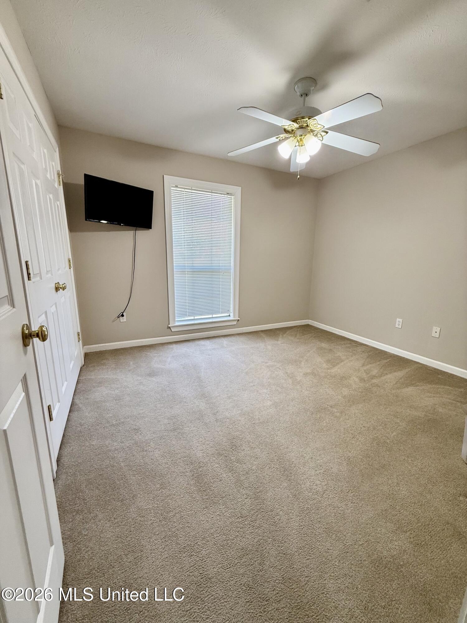 895 Windward Drive Property Photo 17