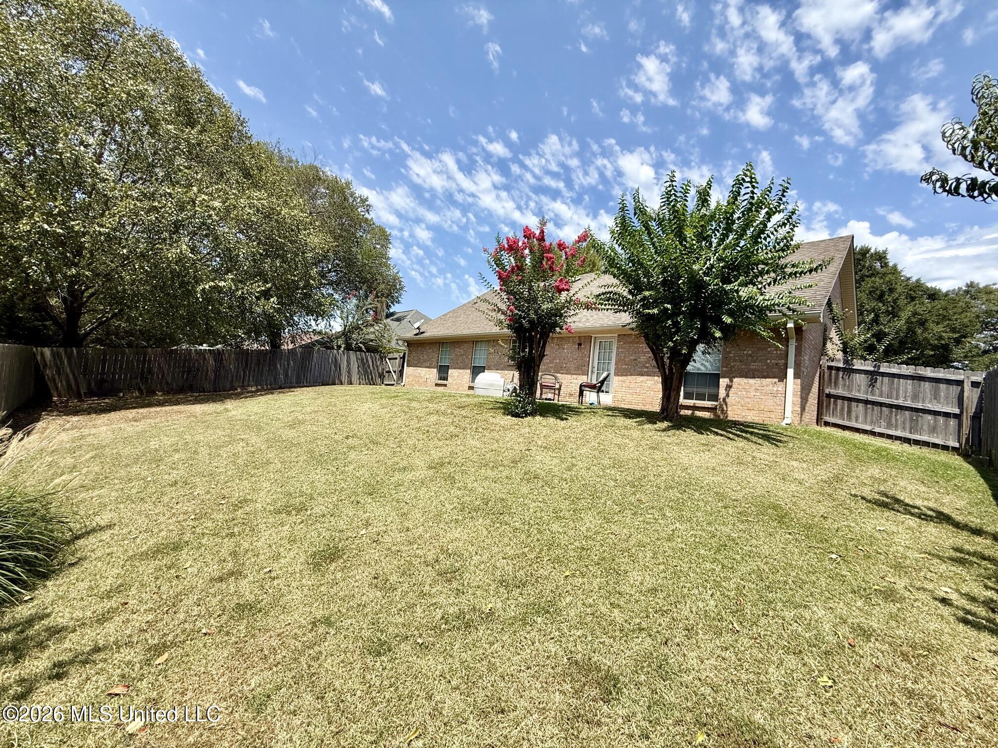 895 Windward Drive Property Photo 19
