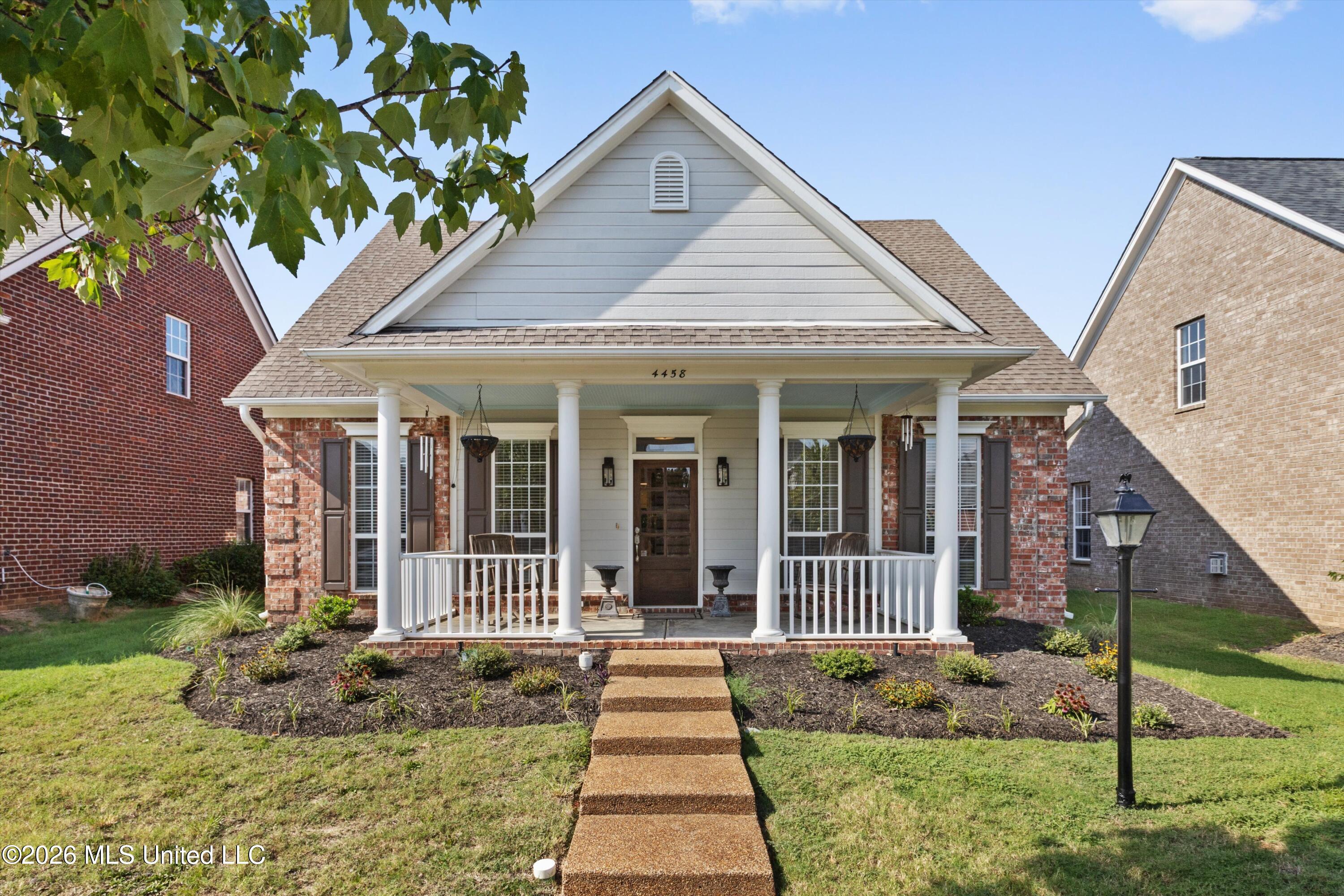4458 Stone Park Boulevard Property Photo 1