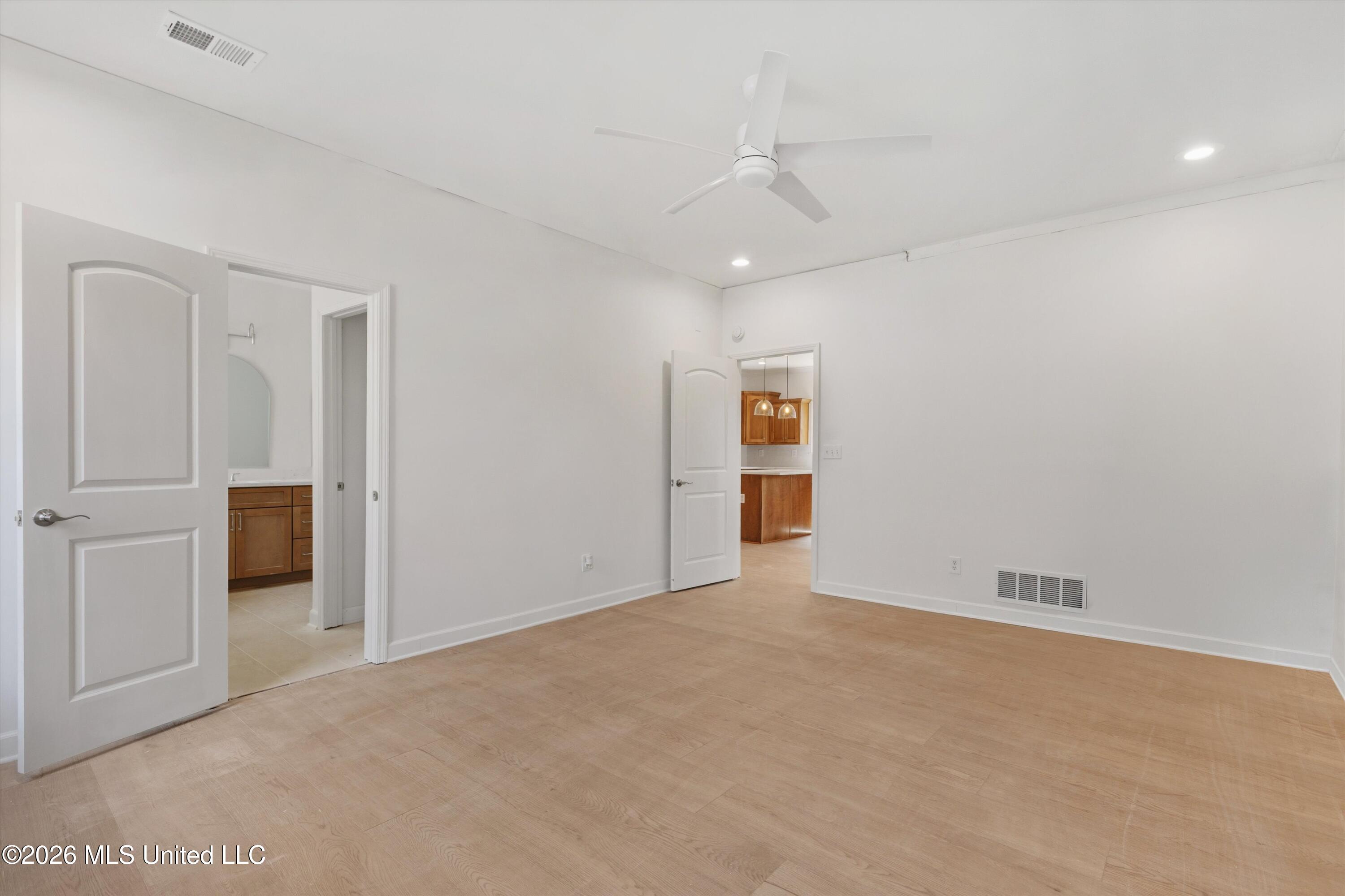 4458 Stone Park Boulevard Property Photo 16