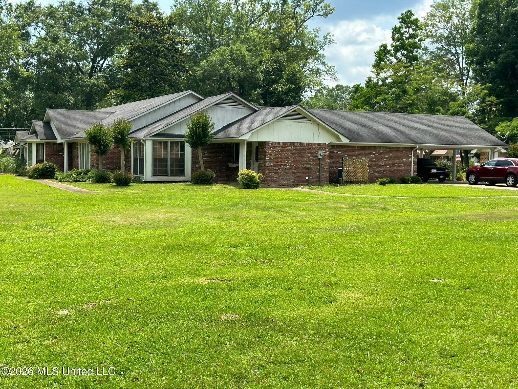 187 N Lexington Street Property Photo 6