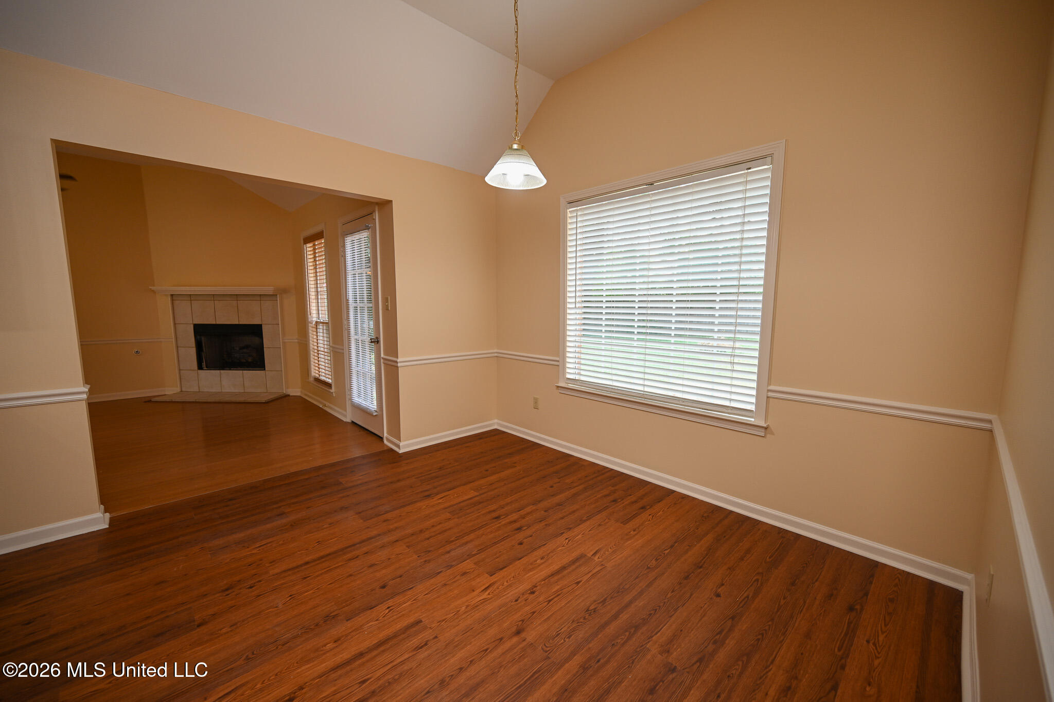 9051 Champlain Drive Property Photo 8