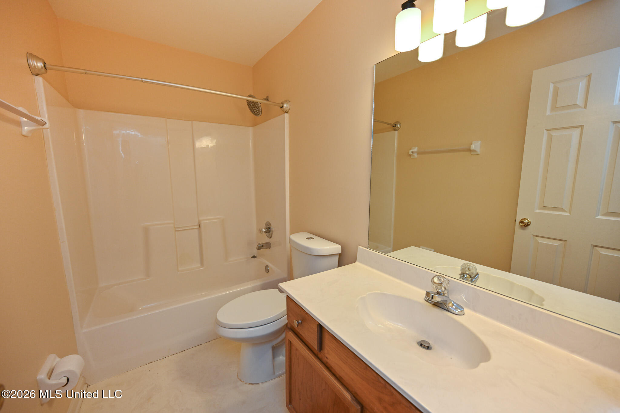 9051 Champlain Drive Property Photo 17