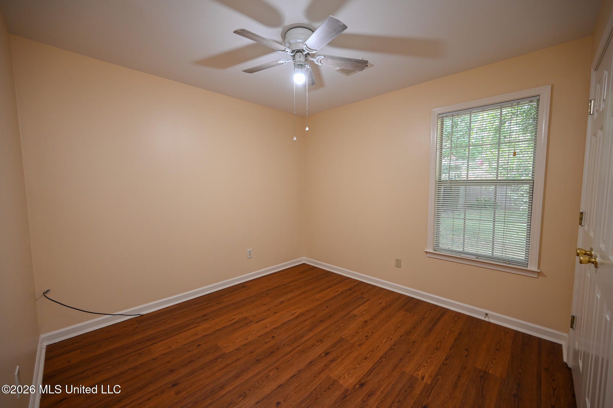 9051 Champlain Drive Property Photo 18