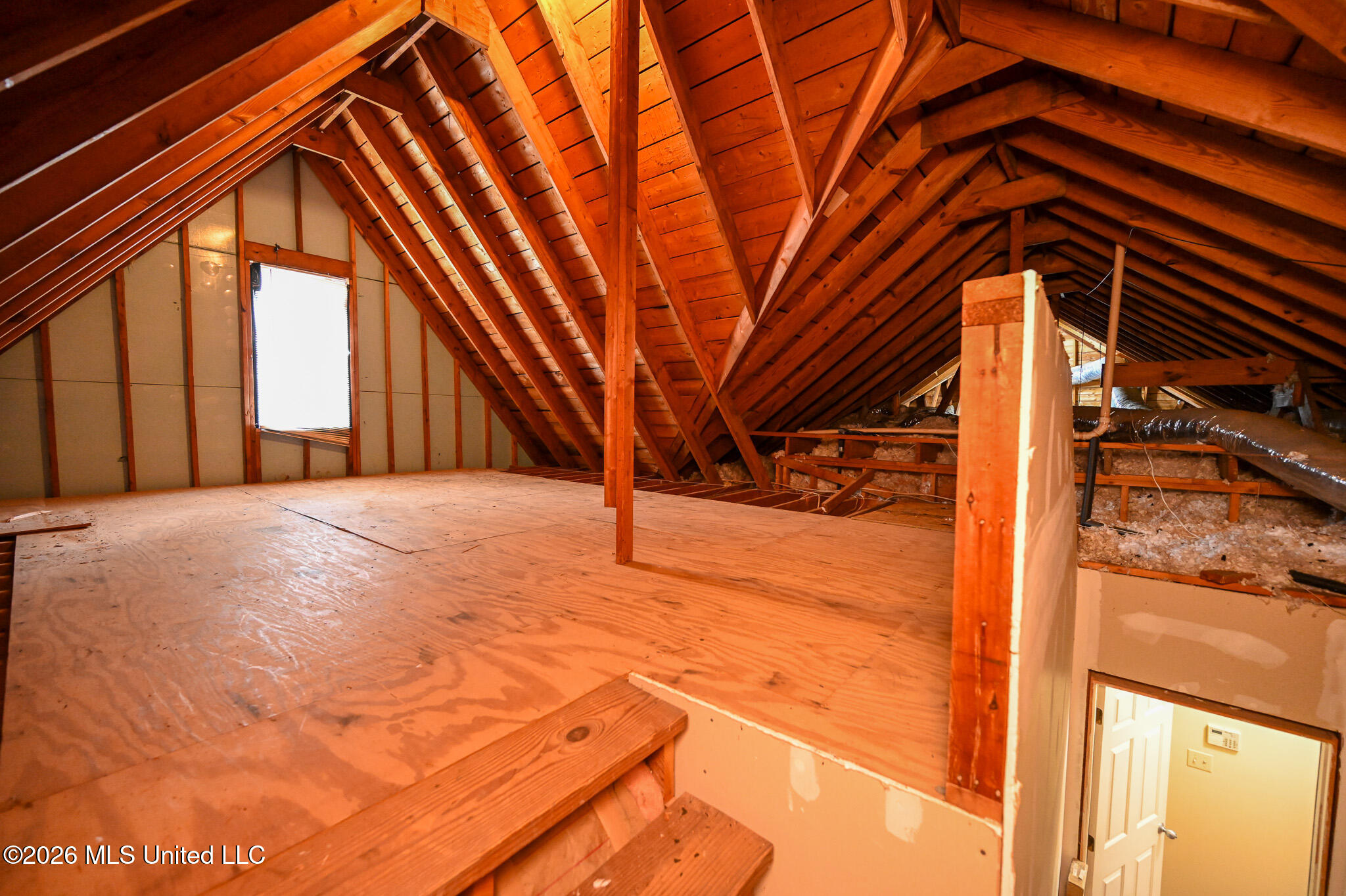 9051 Champlain Drive Property Photo 21