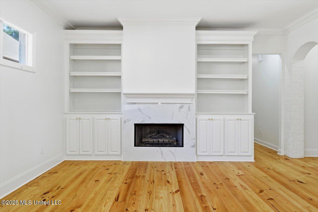 120 Hampton Chase Property Photo 7