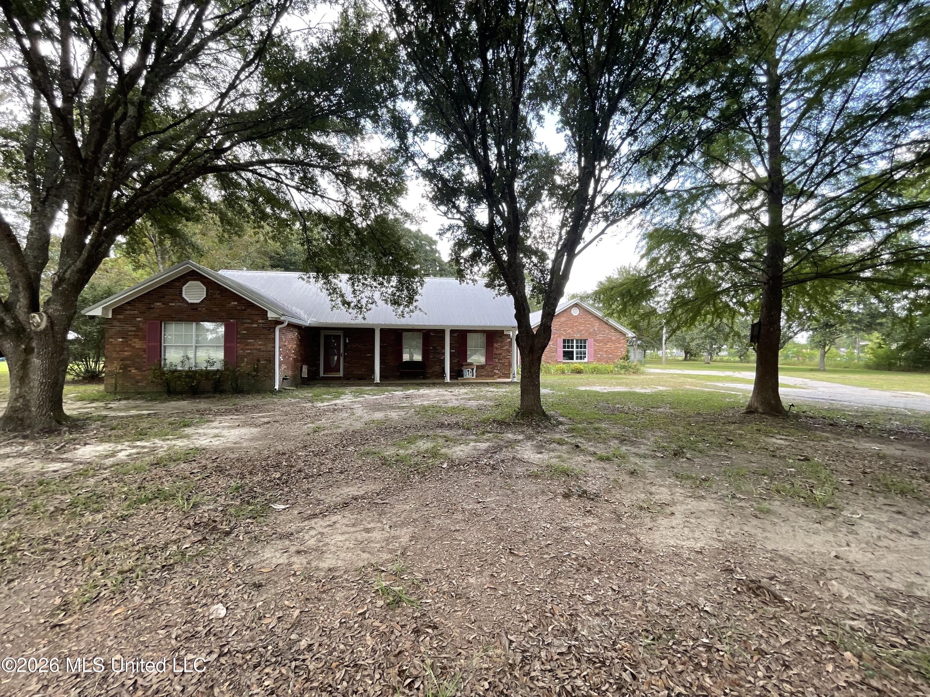 12609 Seaman Road Property Photo 1