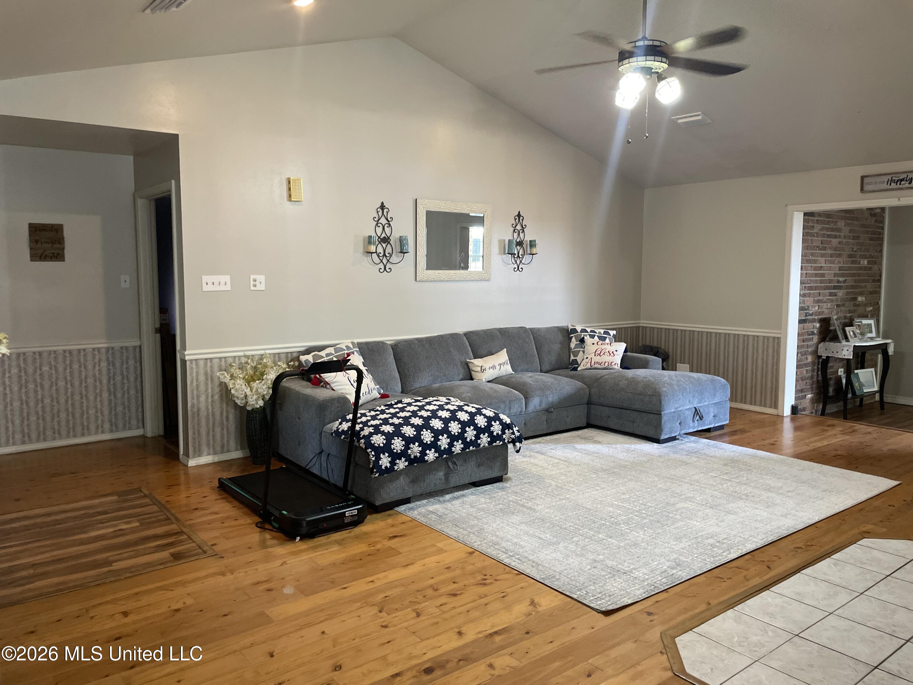 12609 Seaman Road Property Photo 7