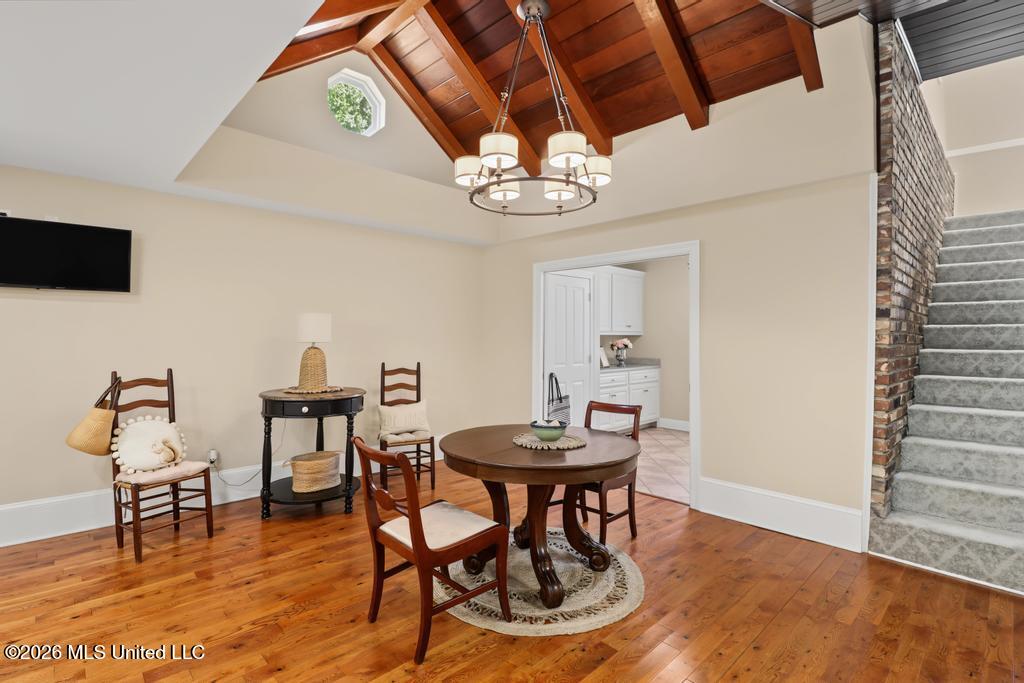910 Calhoun Street Property Photo 7