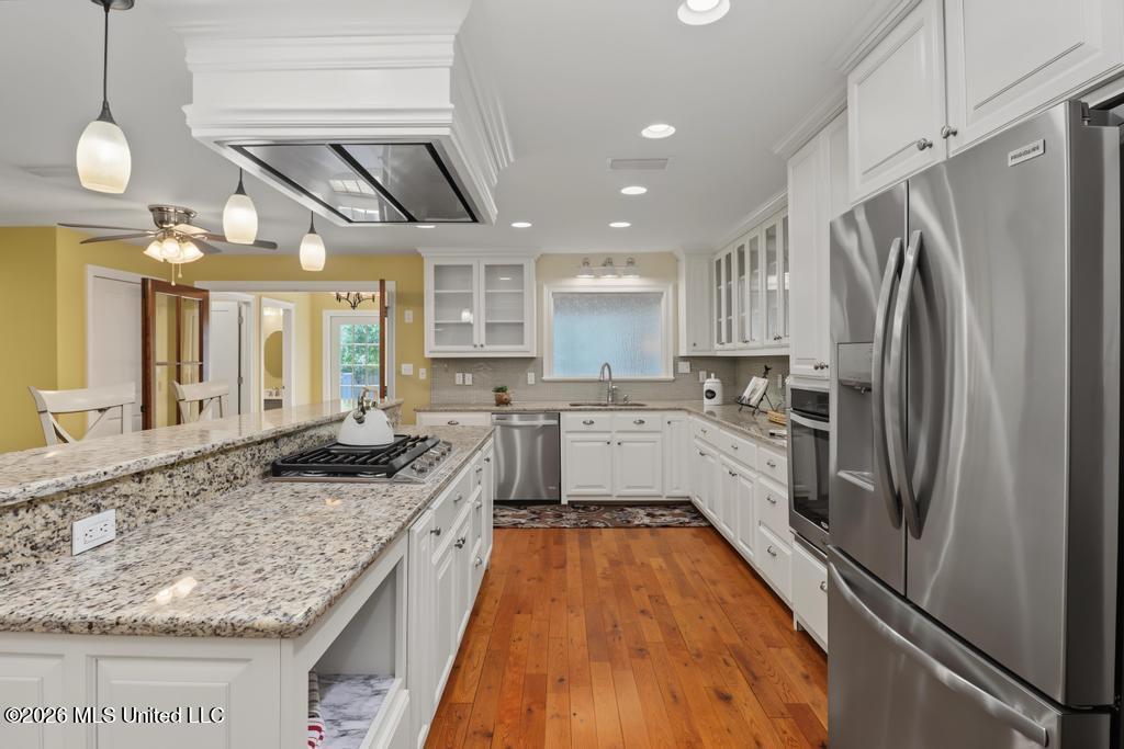 910 Calhoun Street Property Photo 11
