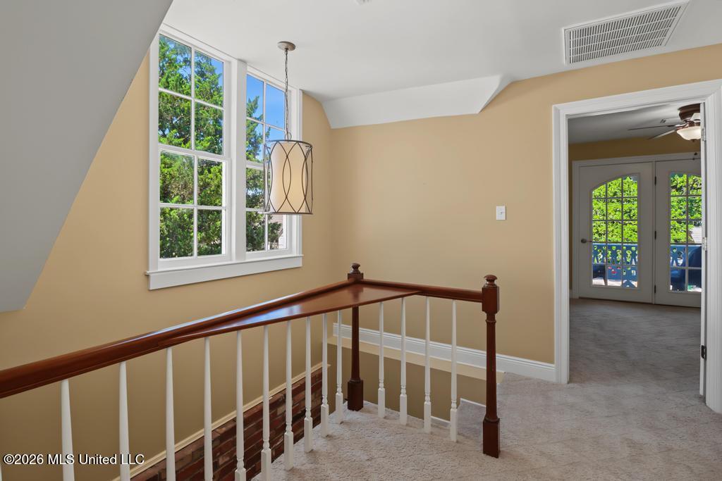910 Calhoun Street Property Photo 25