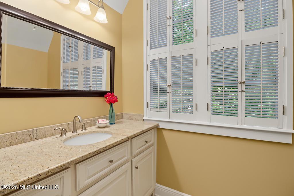 910 Calhoun Street Property Photo 30