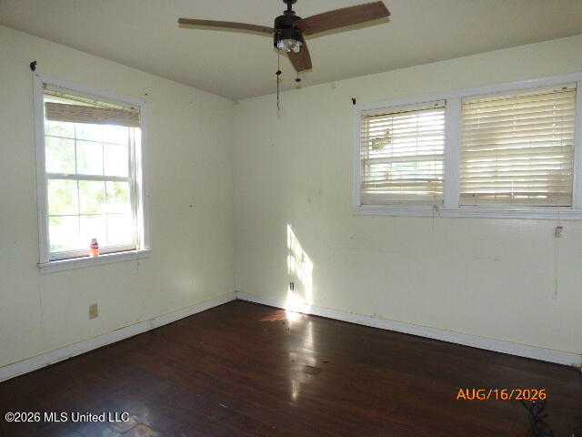 121 Catalpa Drive Property Photo 6
