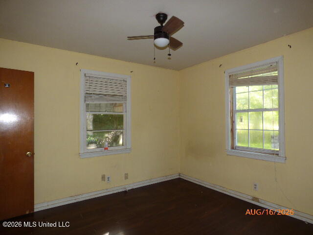 121 Catalpa Drive Property Photo 7