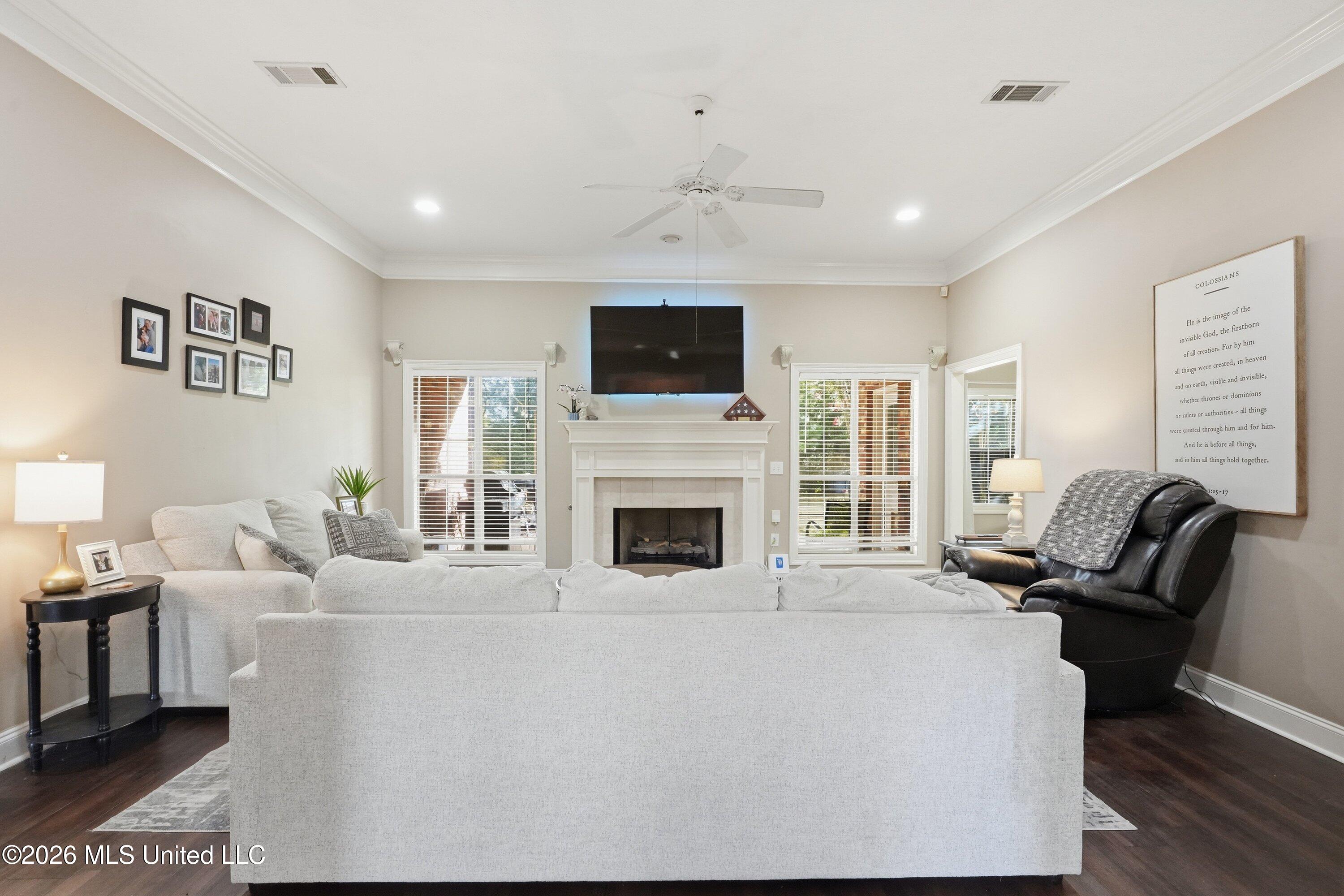 308 Windy Ridge Drive Property Photo 4