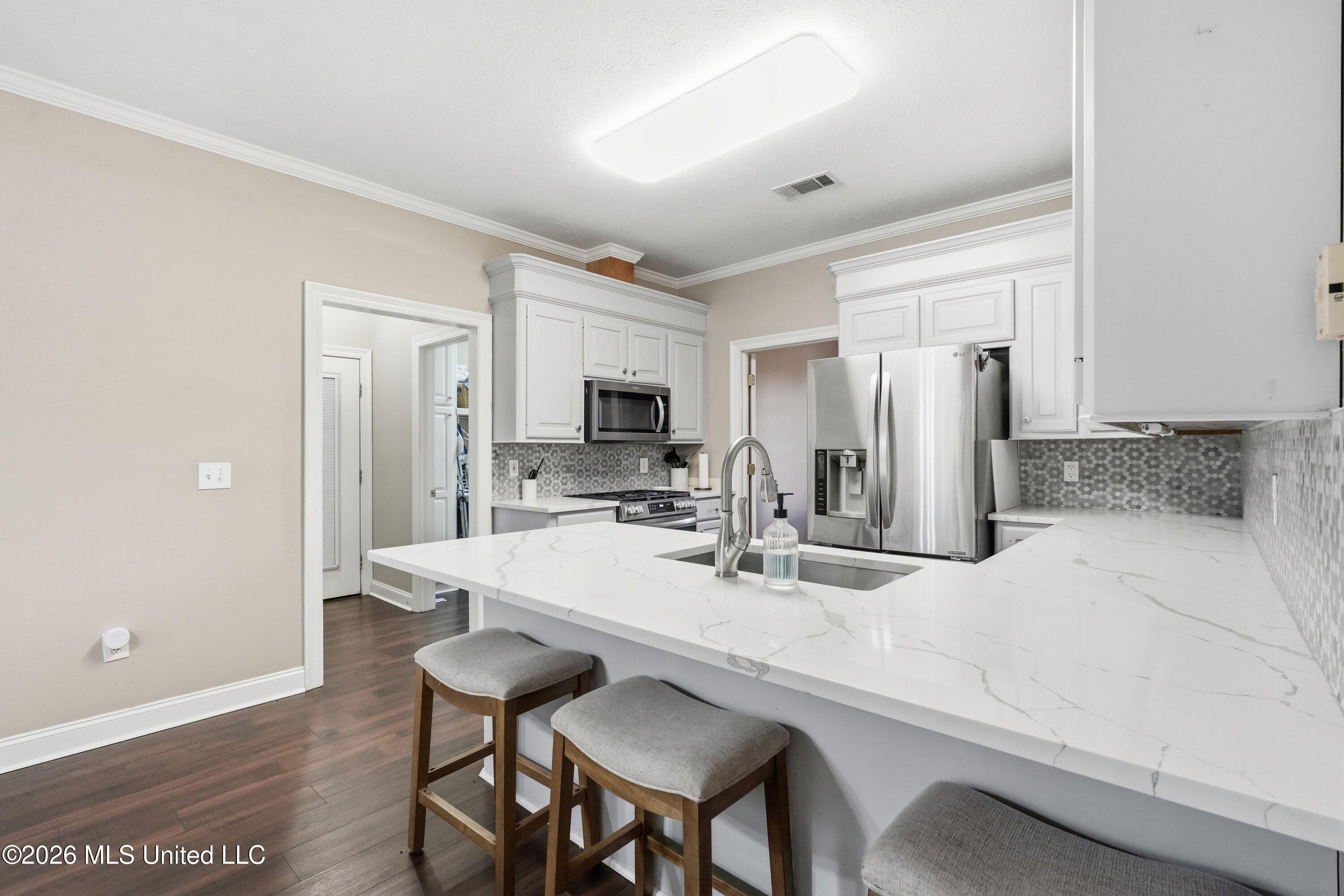 308 Windy Ridge Drive Property Photo 11