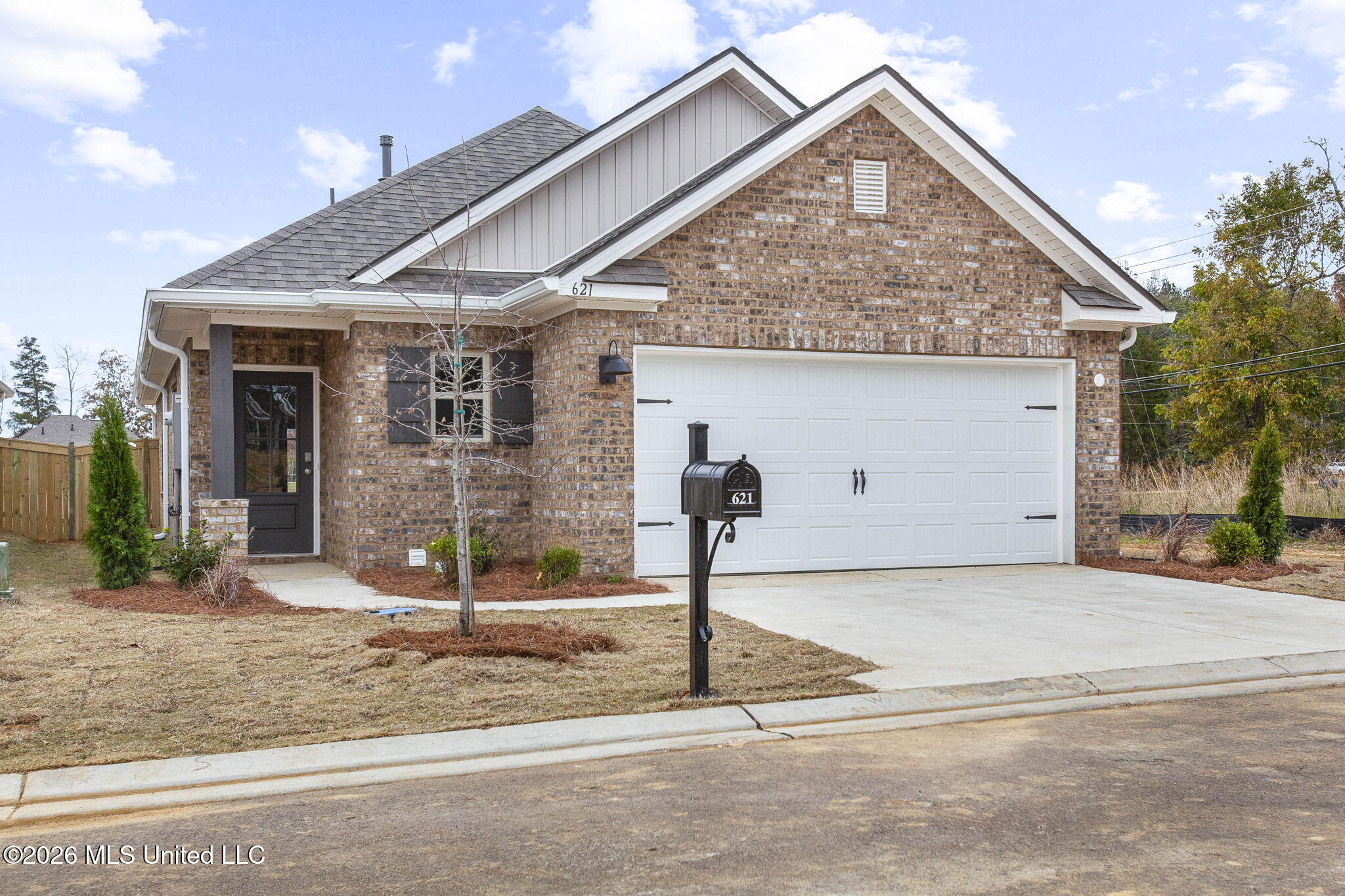 621 Stillwater Cove Property Photo 1