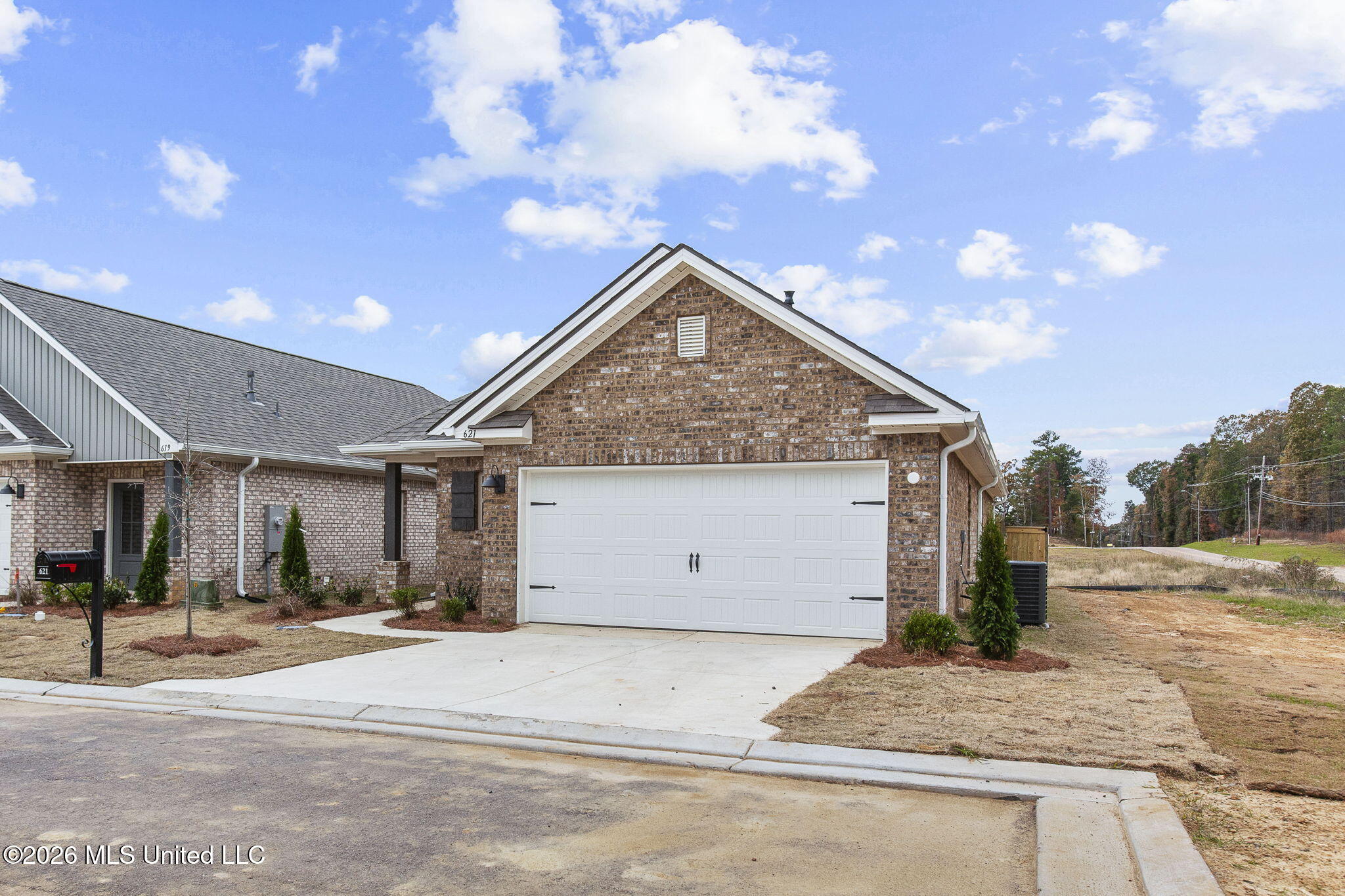 621 Stillwater Cove Property Photo 3