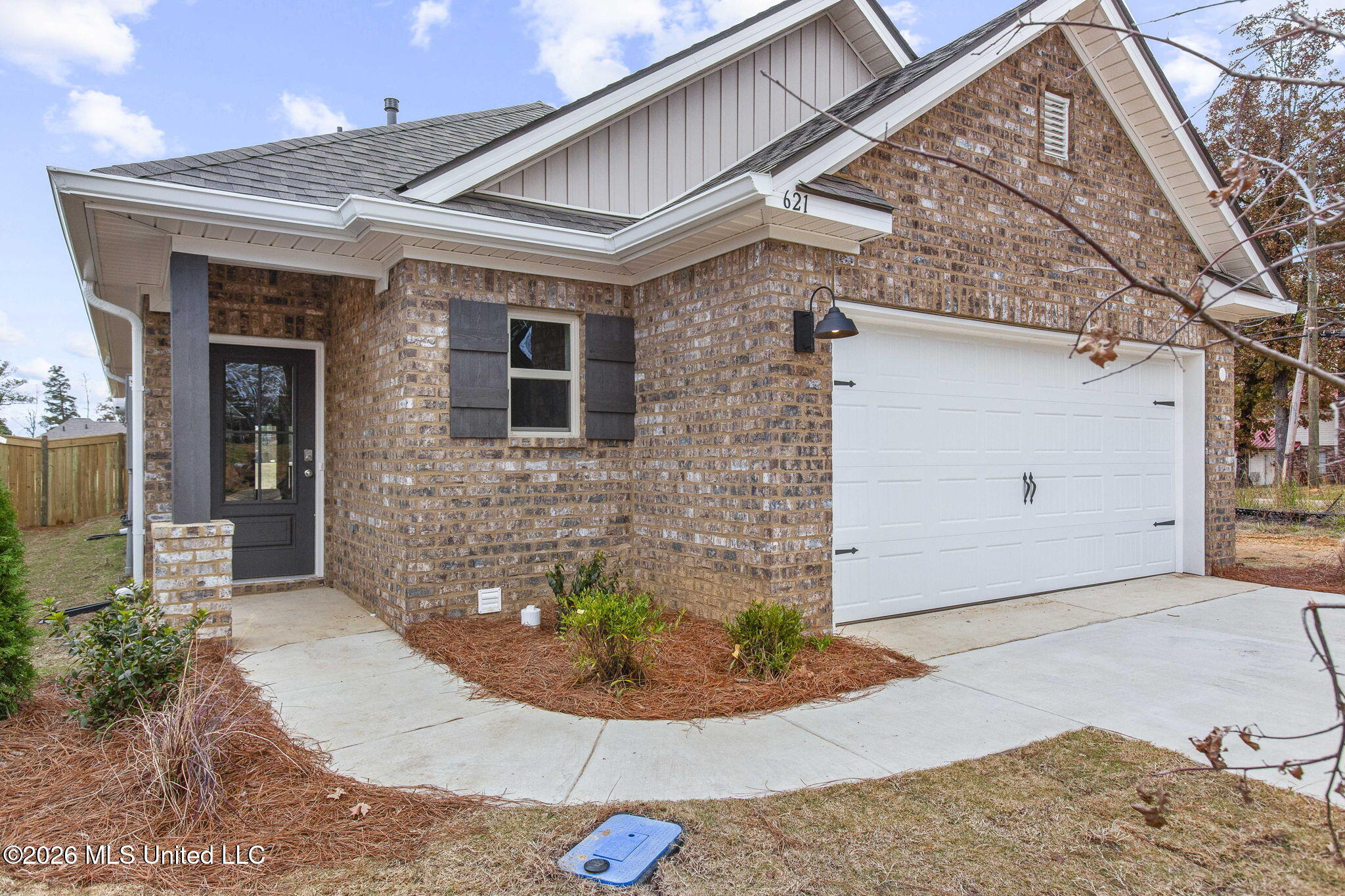 621 Stillwater Cove Property Photo 4