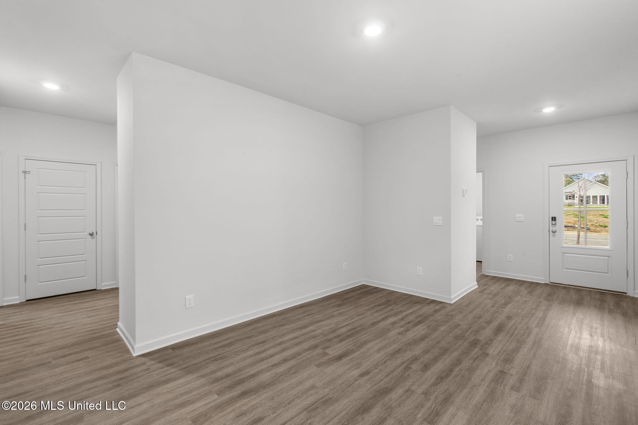 621 Stillwater Cove Property Photo 9