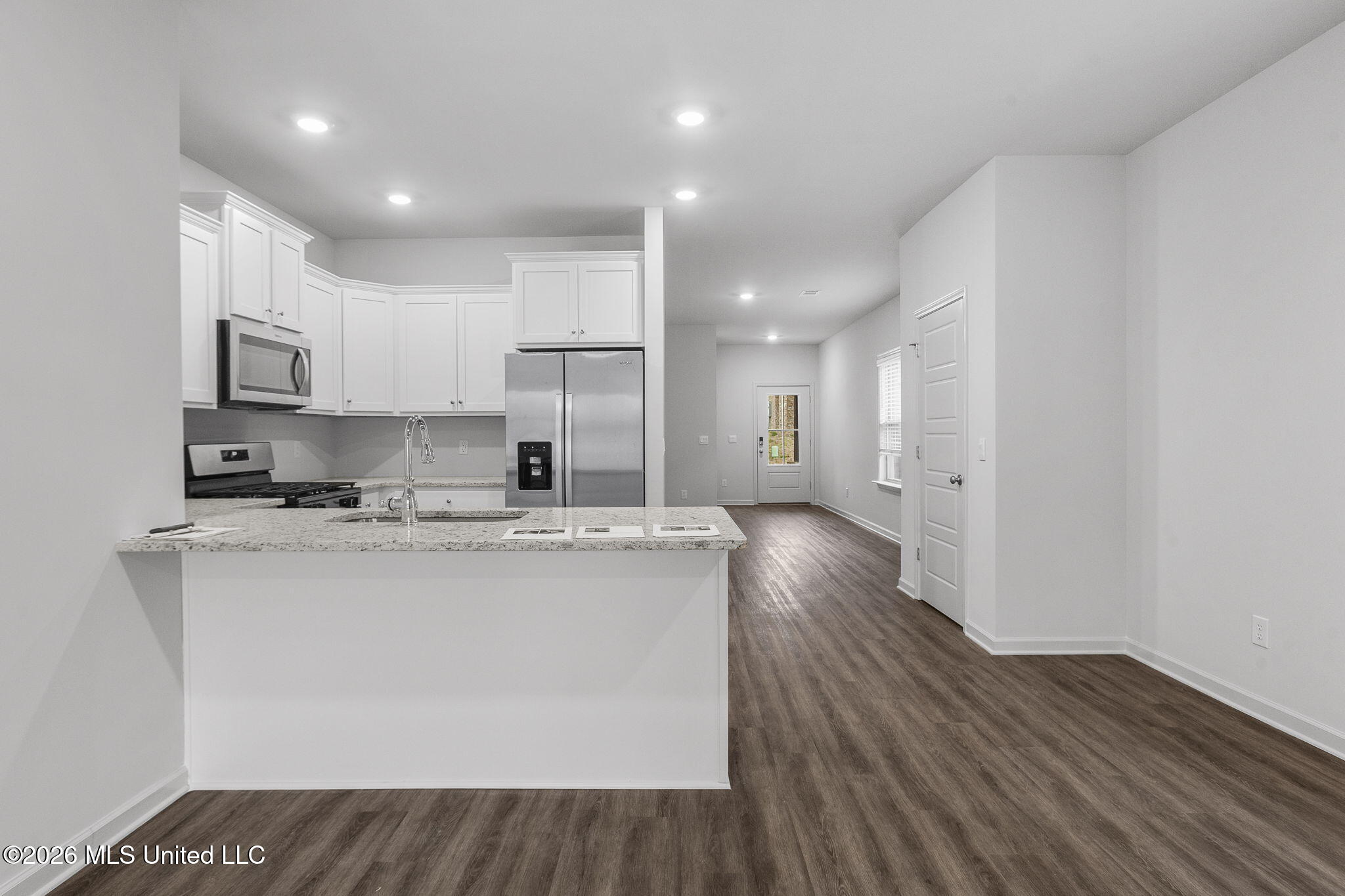 621 Stillwater Cove Property Photo 12