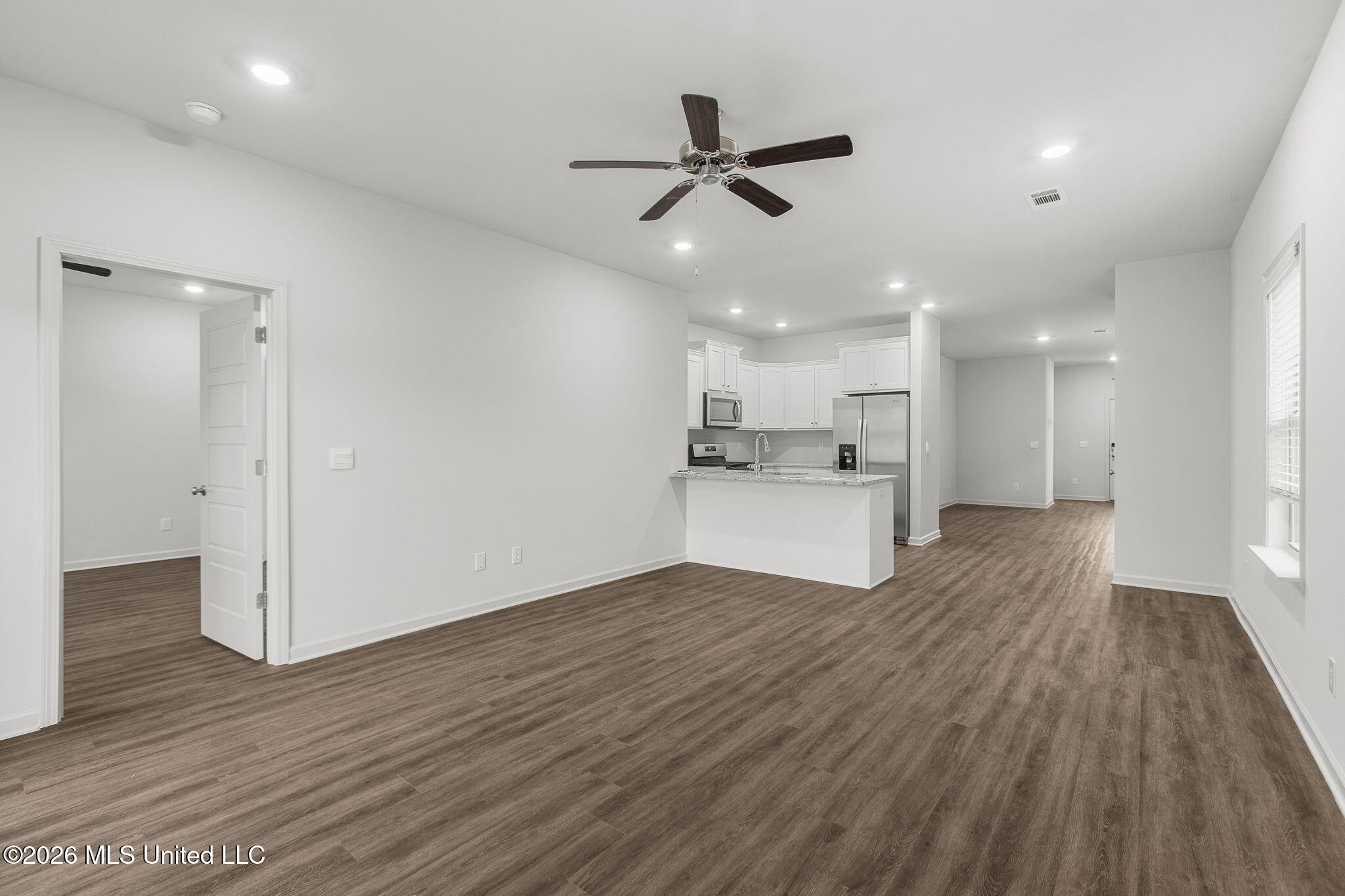 621 Stillwater Cove Property Photo 14