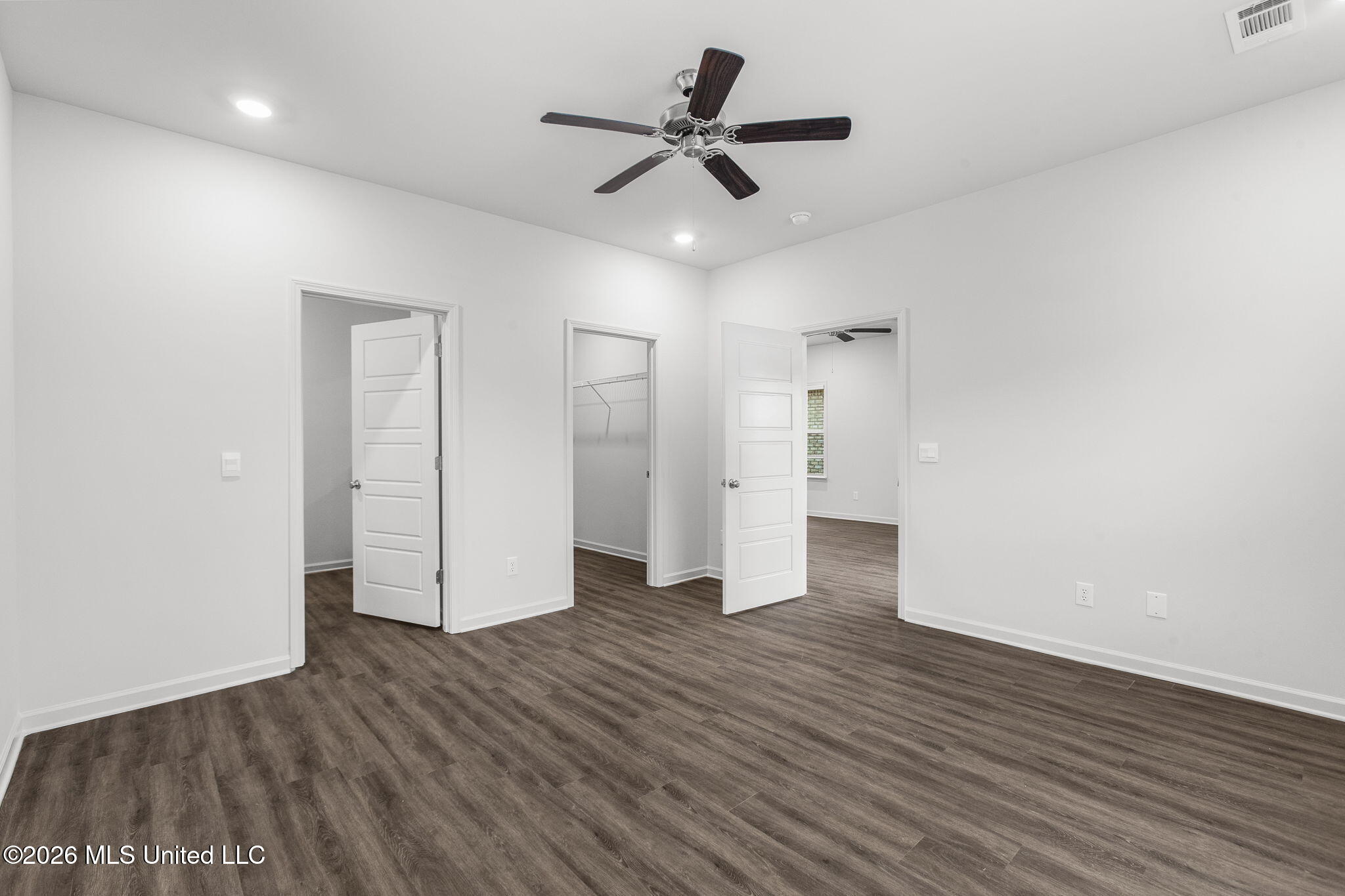 621 Stillwater Cove Property Photo 16