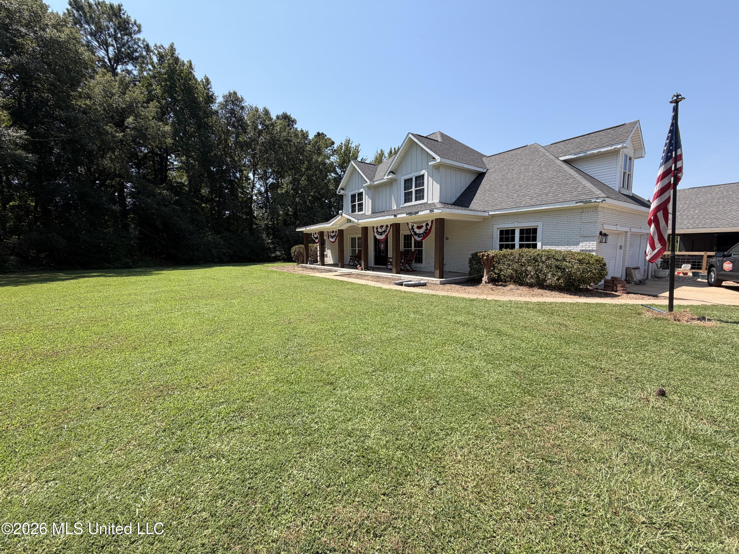 370 Omega Drive Property Photo 2