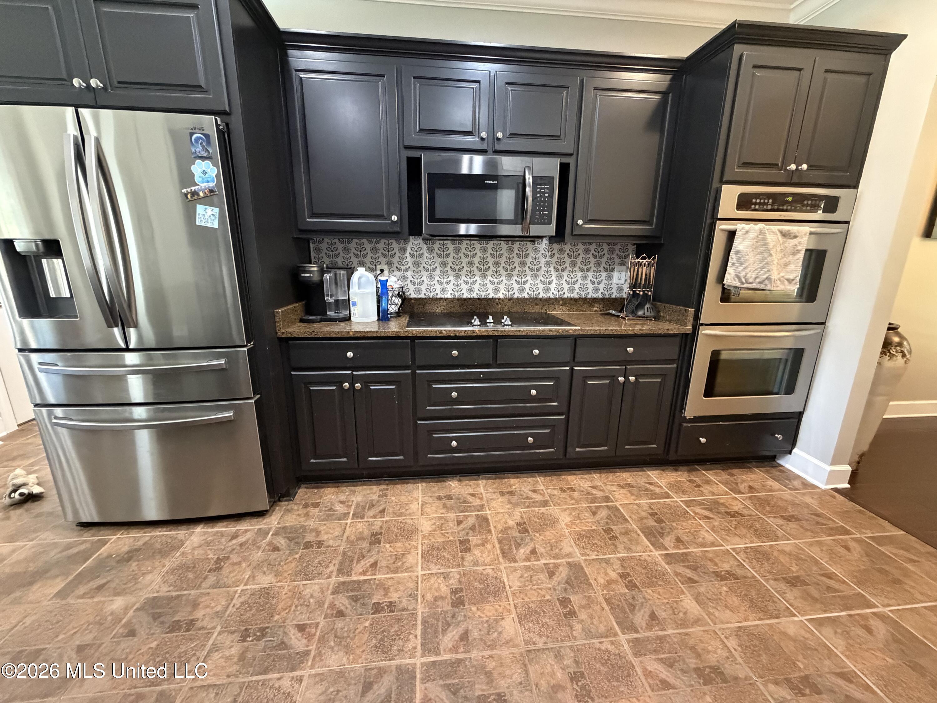 370 Omega Drive Property Photo 9