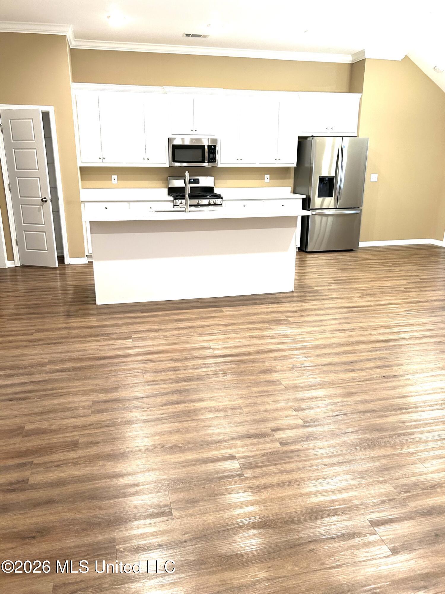 814 Stones Throw Drive Property Photo 2