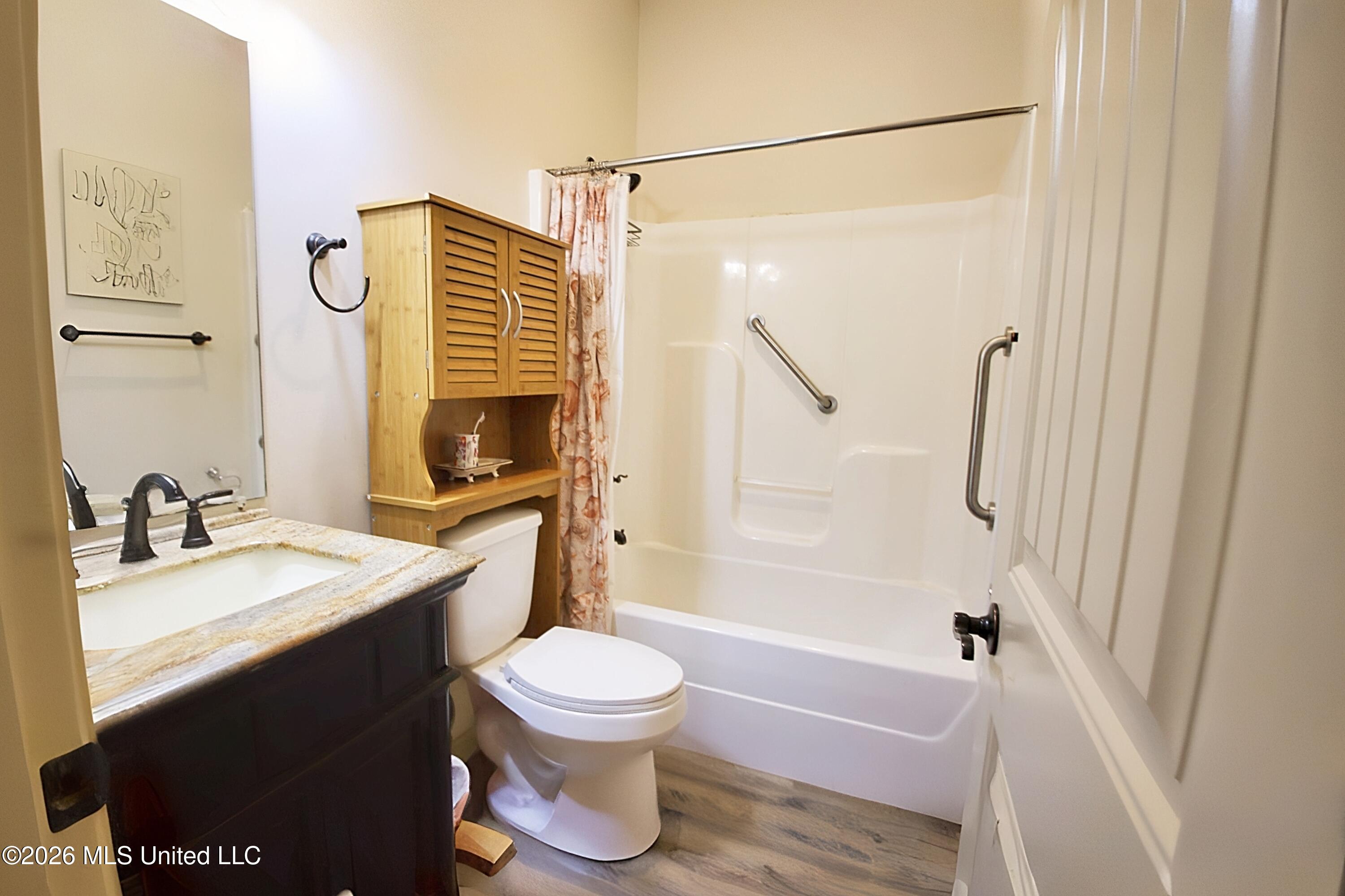 4384 Susan Lane Property Photo 21