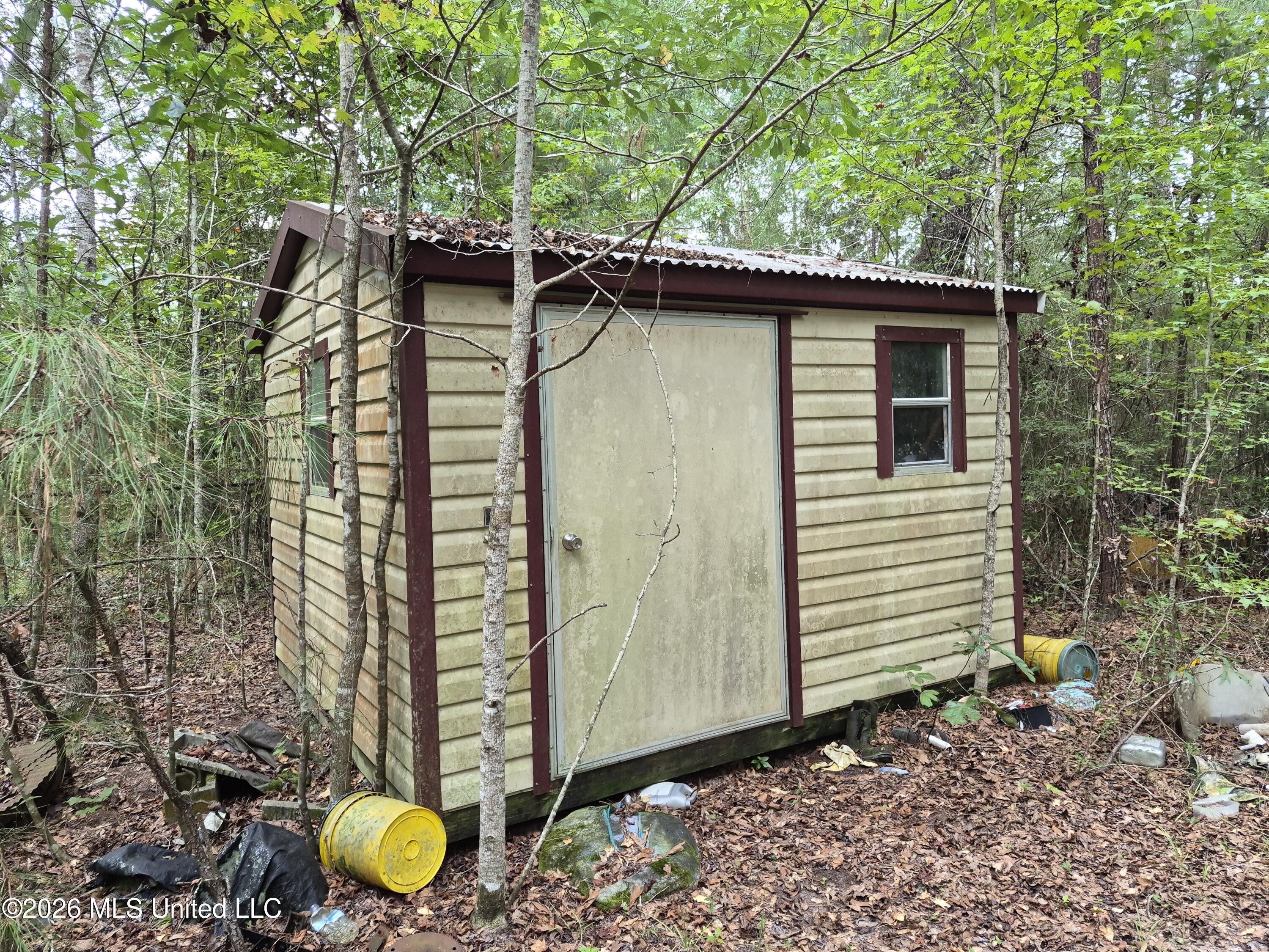 19239 Jabour Drive Property Photo 5