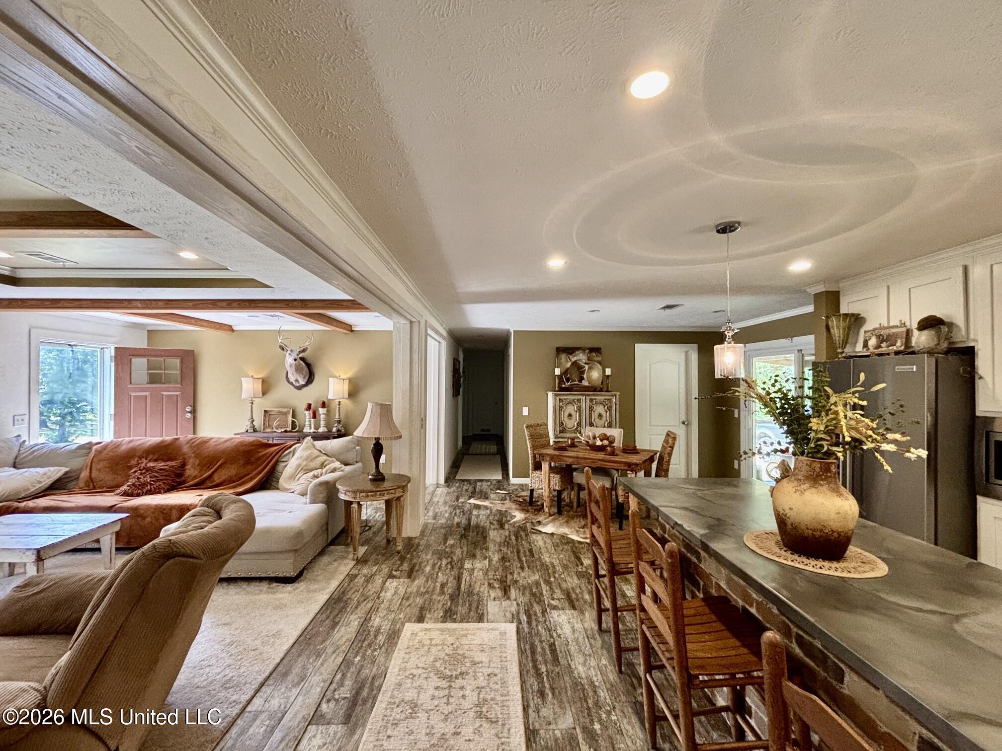 1014 Diane Circle Property Photo 6