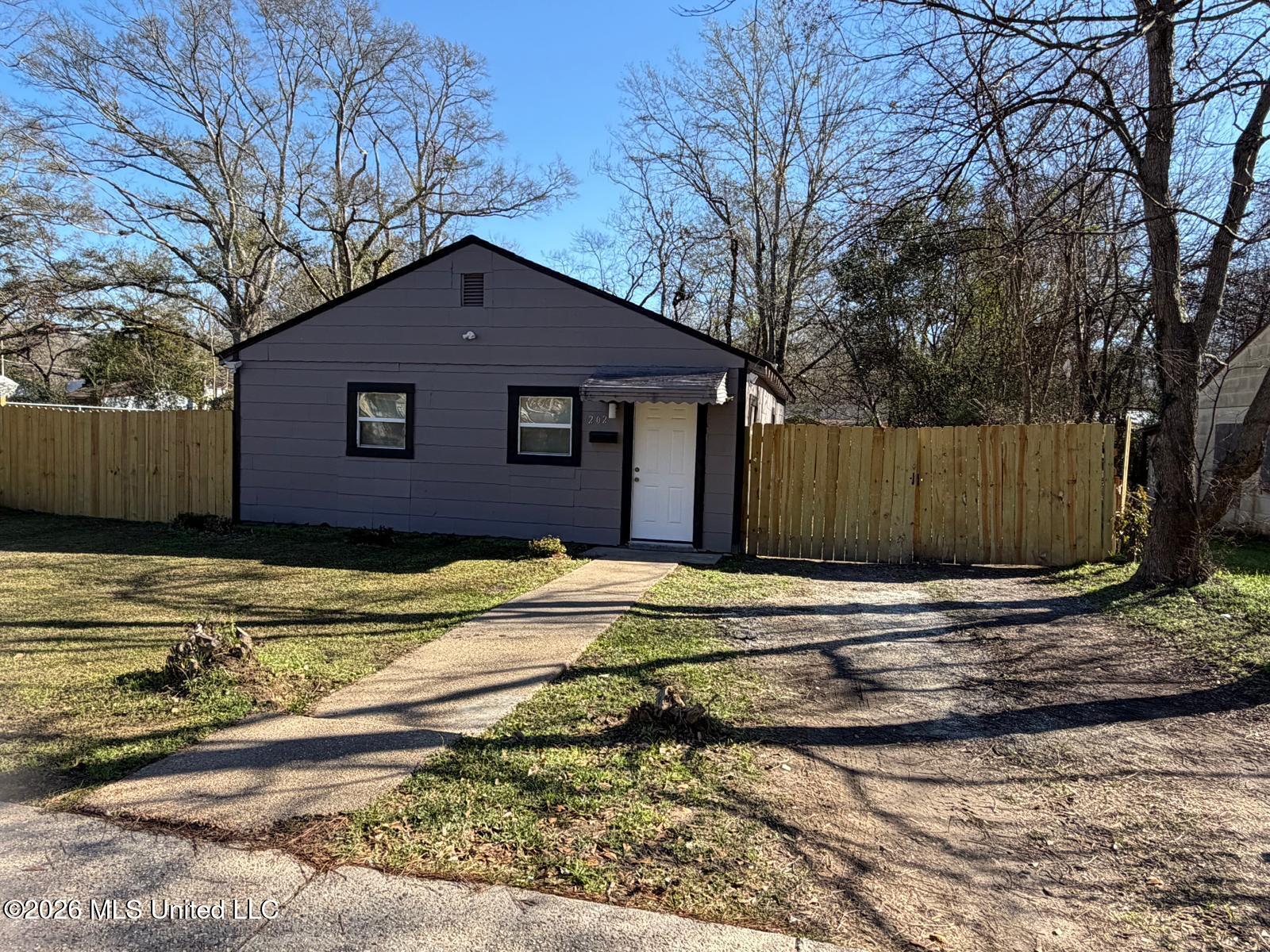 202 Lindsey Drive Property Photo 1