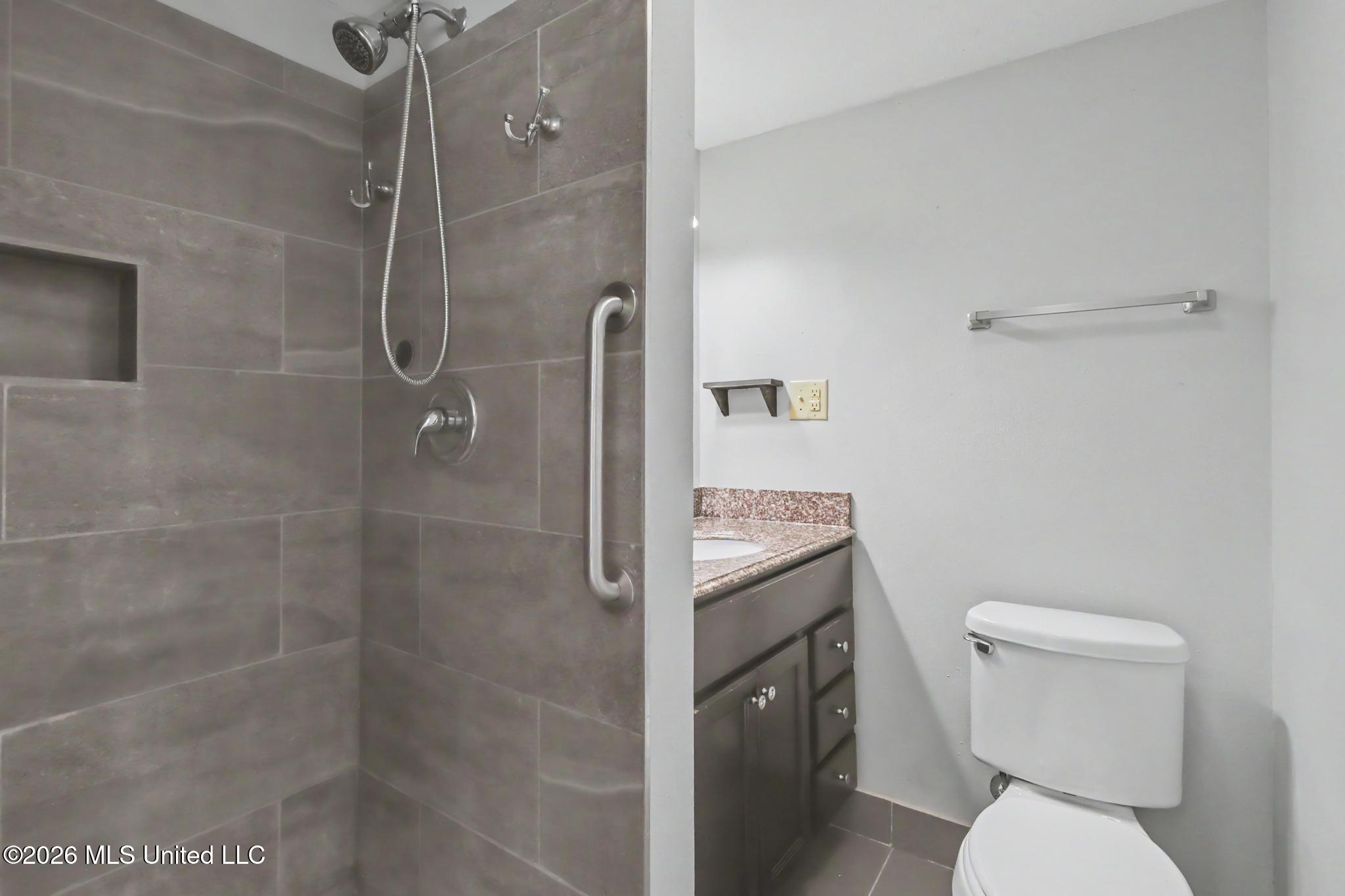 101 Park Row Avenue Property Photo 9