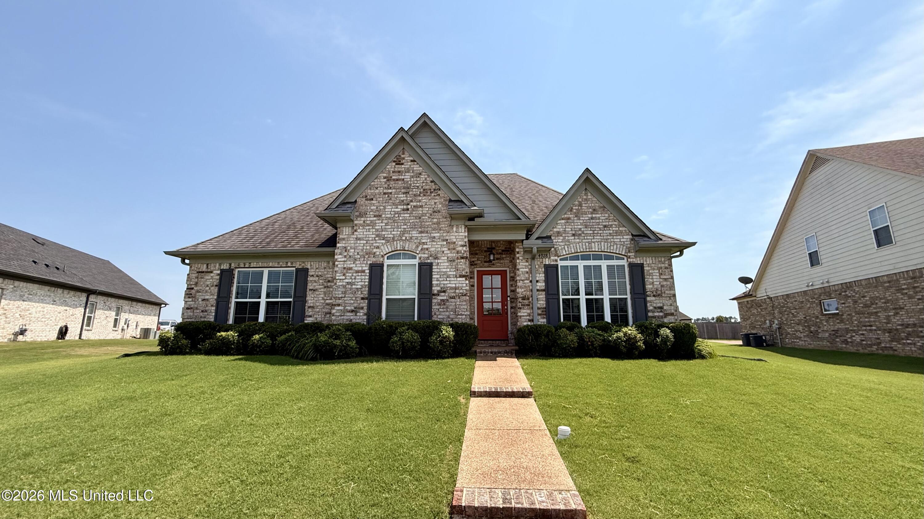 4928 Margarette Circle Property Photo 1