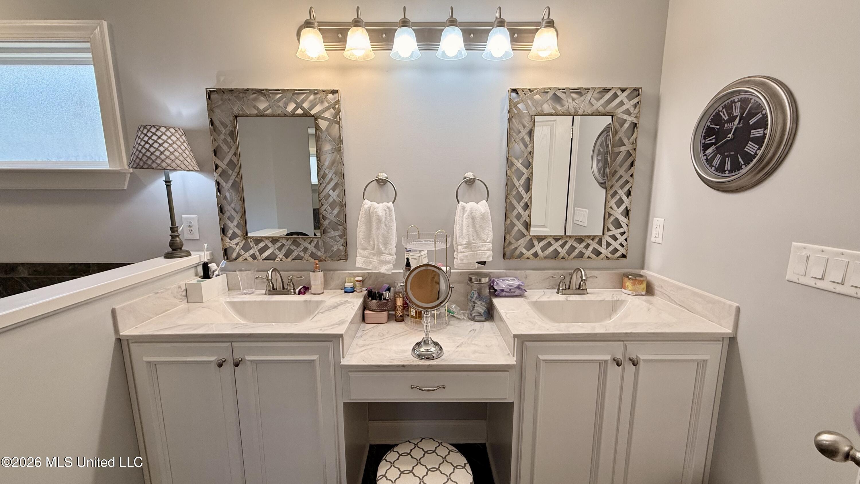 4928 Margarette Circle Property Photo 27