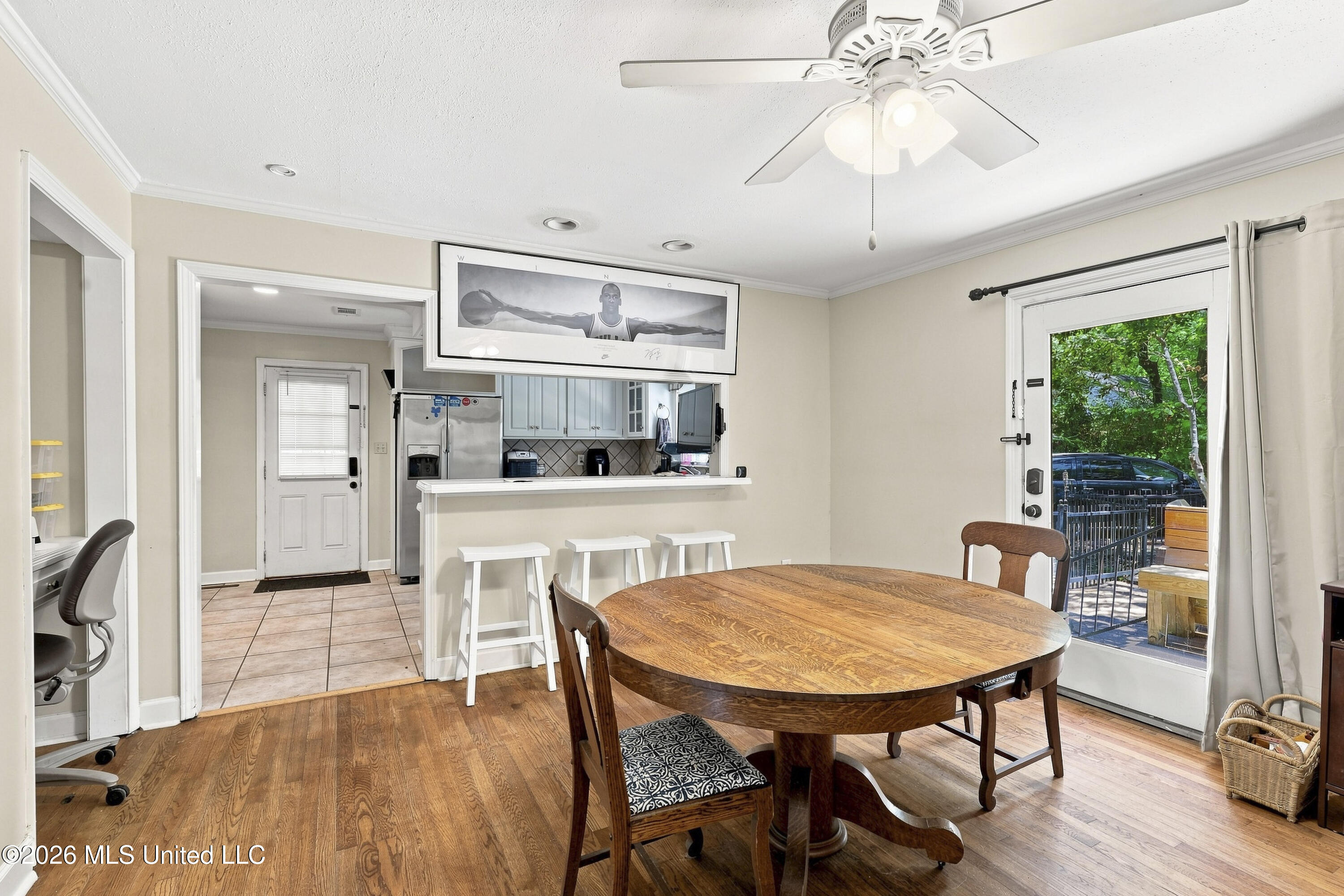 4514 Eastwood Road Property Photo 4