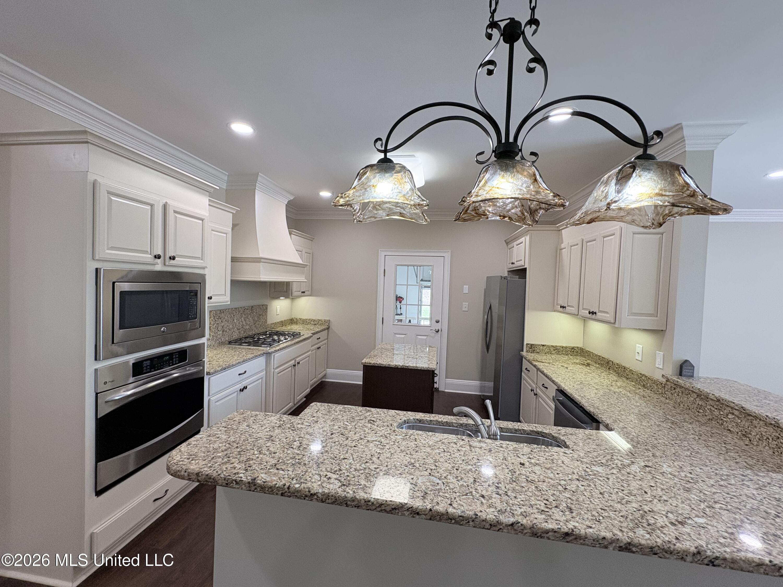 2913 Holden Drive Property Photo 17