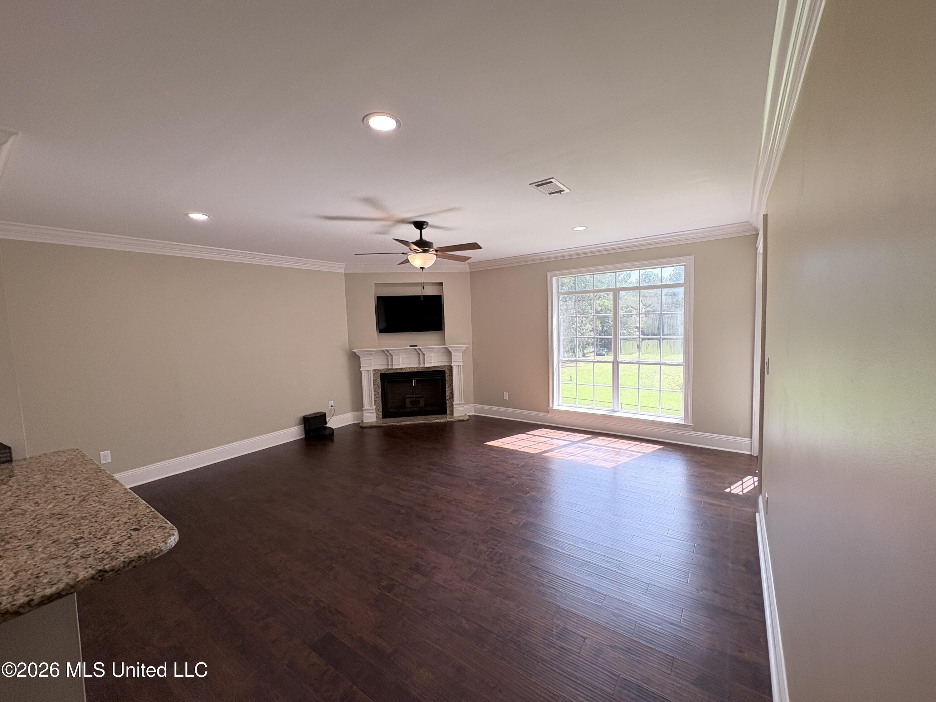2913 Holden Drive Property Photo 19
