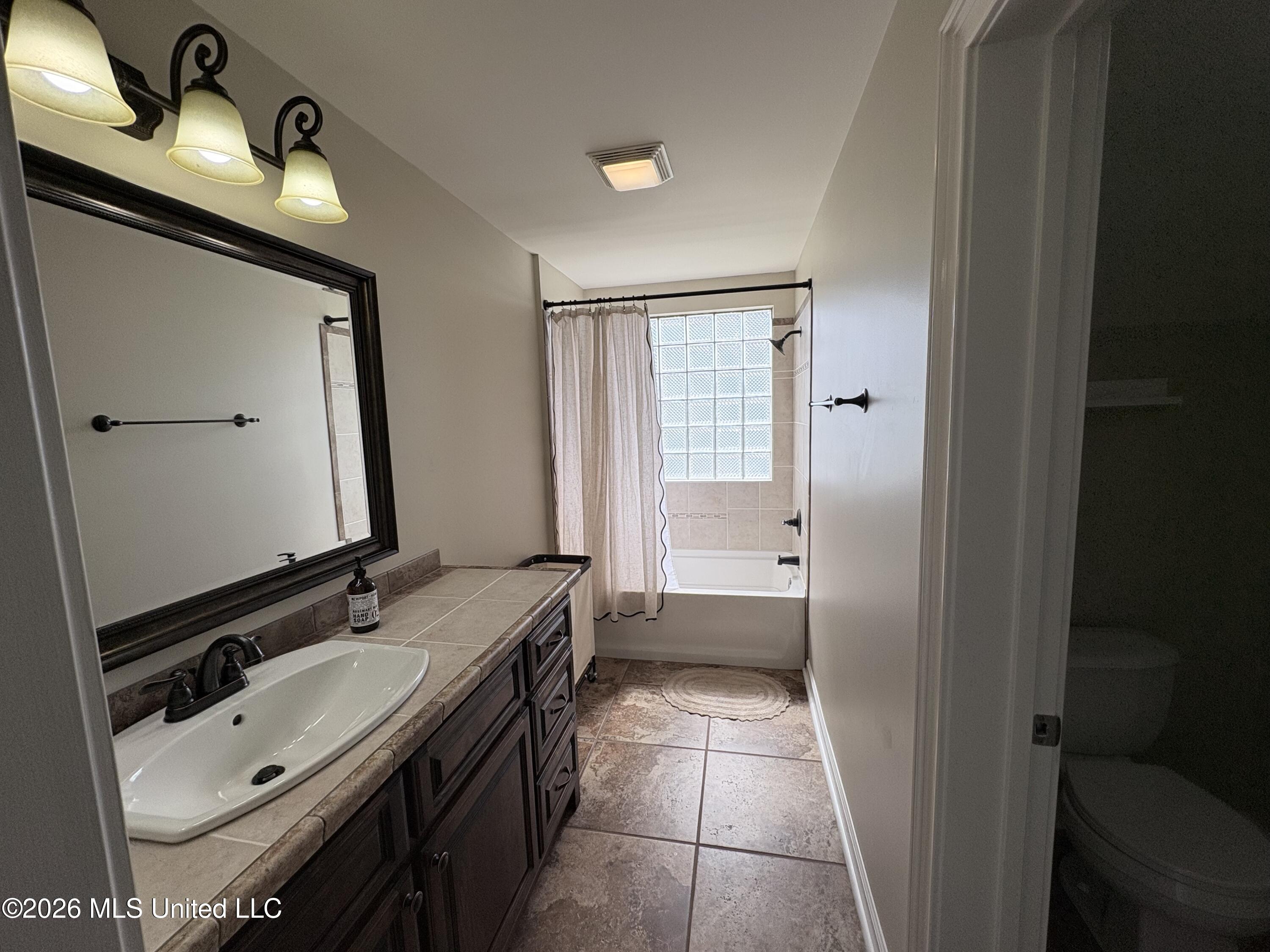 2913 Holden Drive Property Photo 29